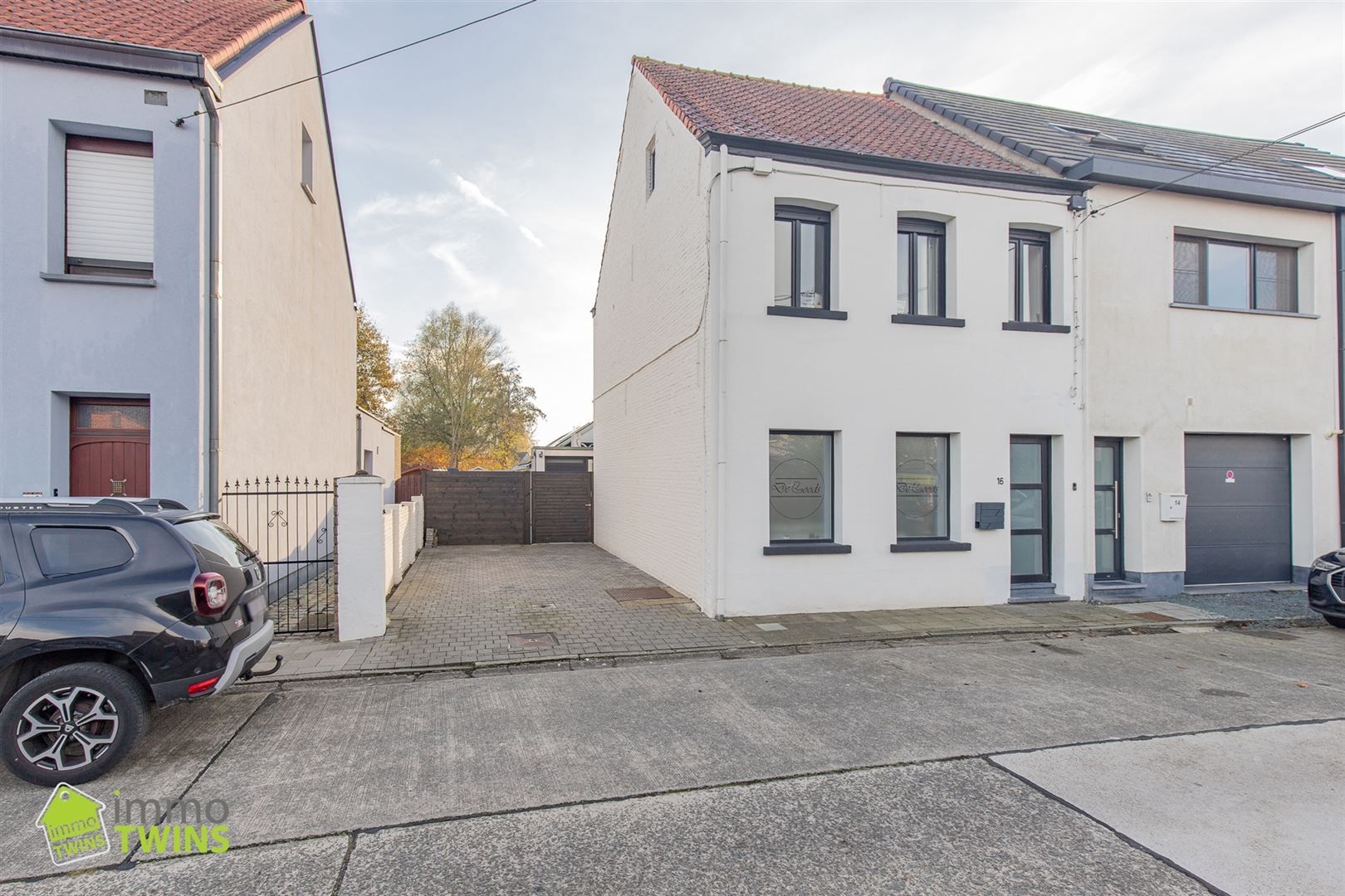 Gerenoveerde woning met loods, oprit en tuin te Grembergen foto 23