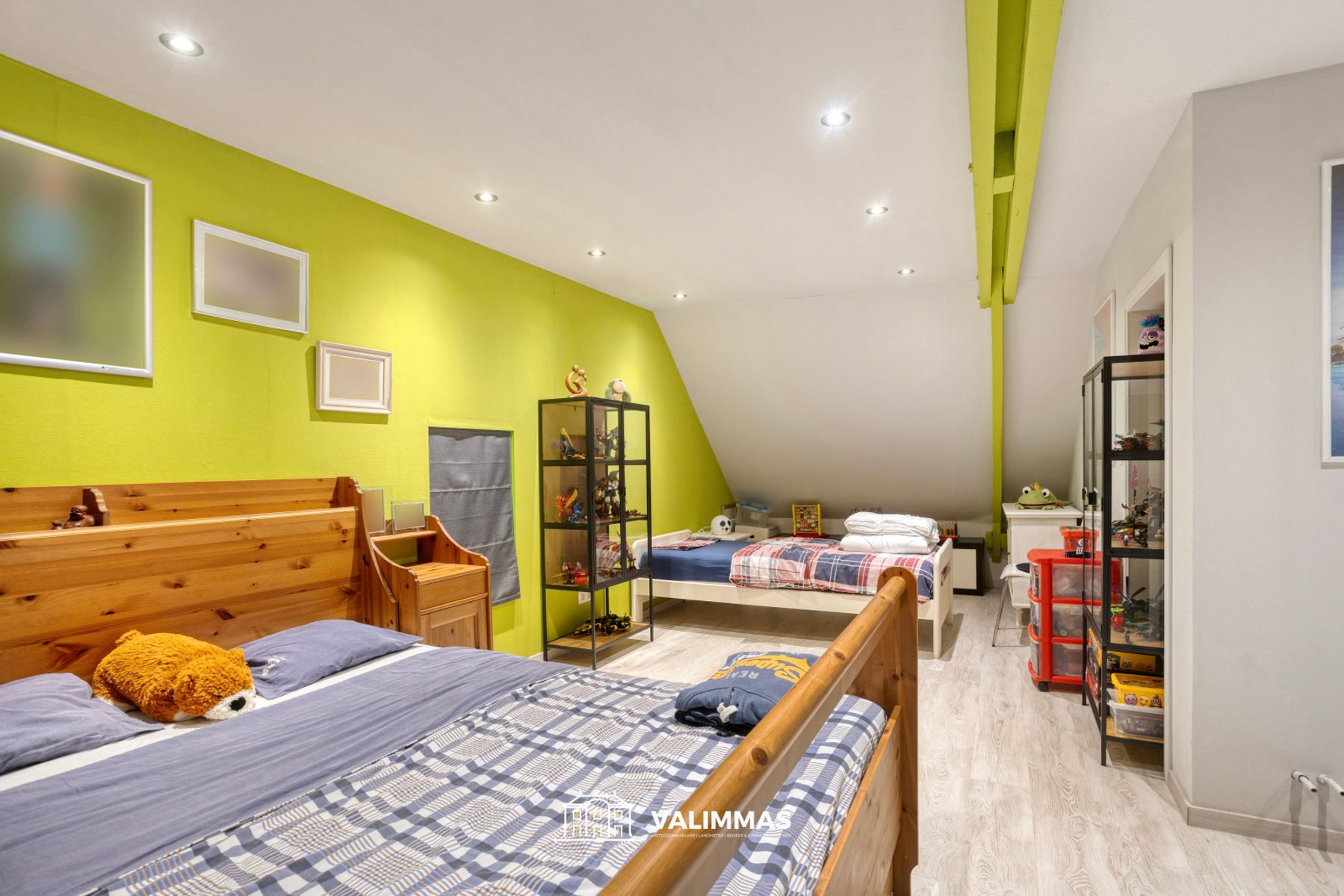 Prachtig gelegen gerenoveerde driegevelwoning met grote tuin foto 15