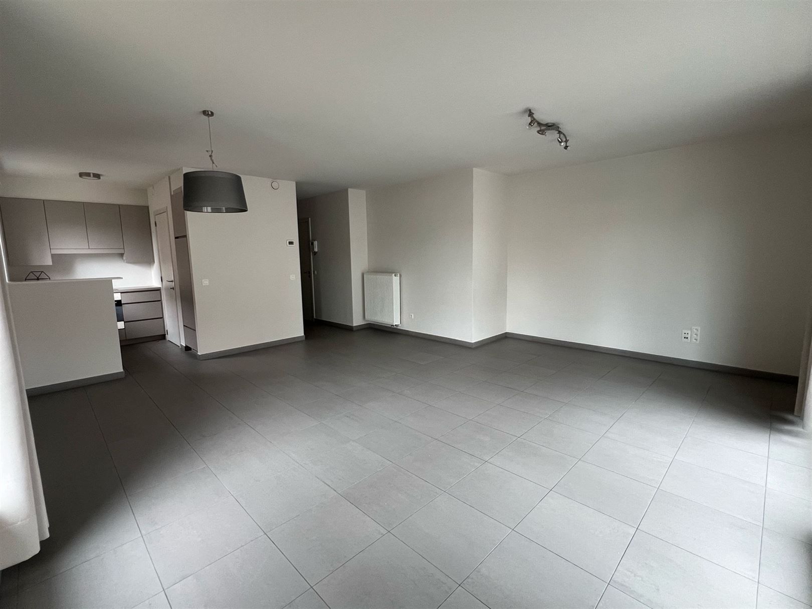 Instapklaar appartement te huur in Leupegem foto 5
