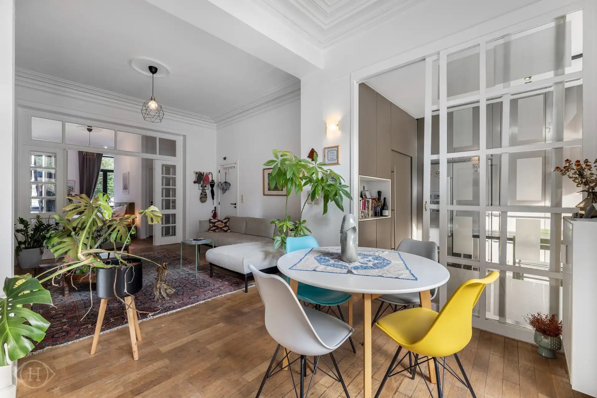 Charmant 1-slaapkamerappartement met tuin aan Ladeuzeplein foto 13