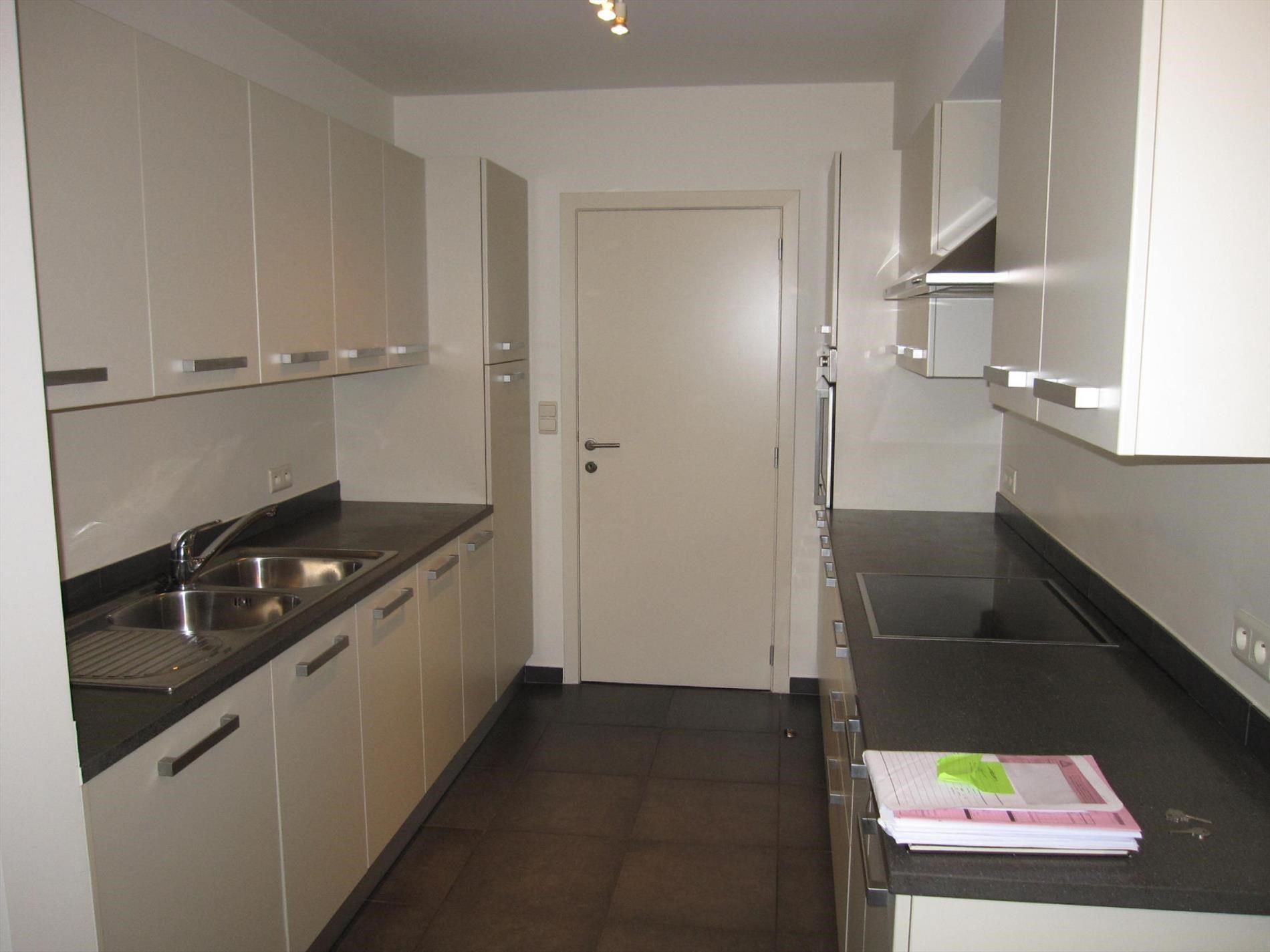 recent en ruim 2-slpk. appartement foto 3