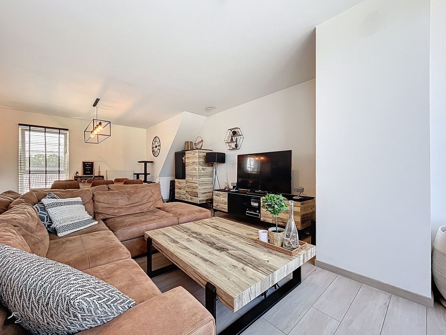 Penthouse te koop in Lint.  Modern wonen met een vleugje rust in de Zuidrand van Antwerpen! foto 18