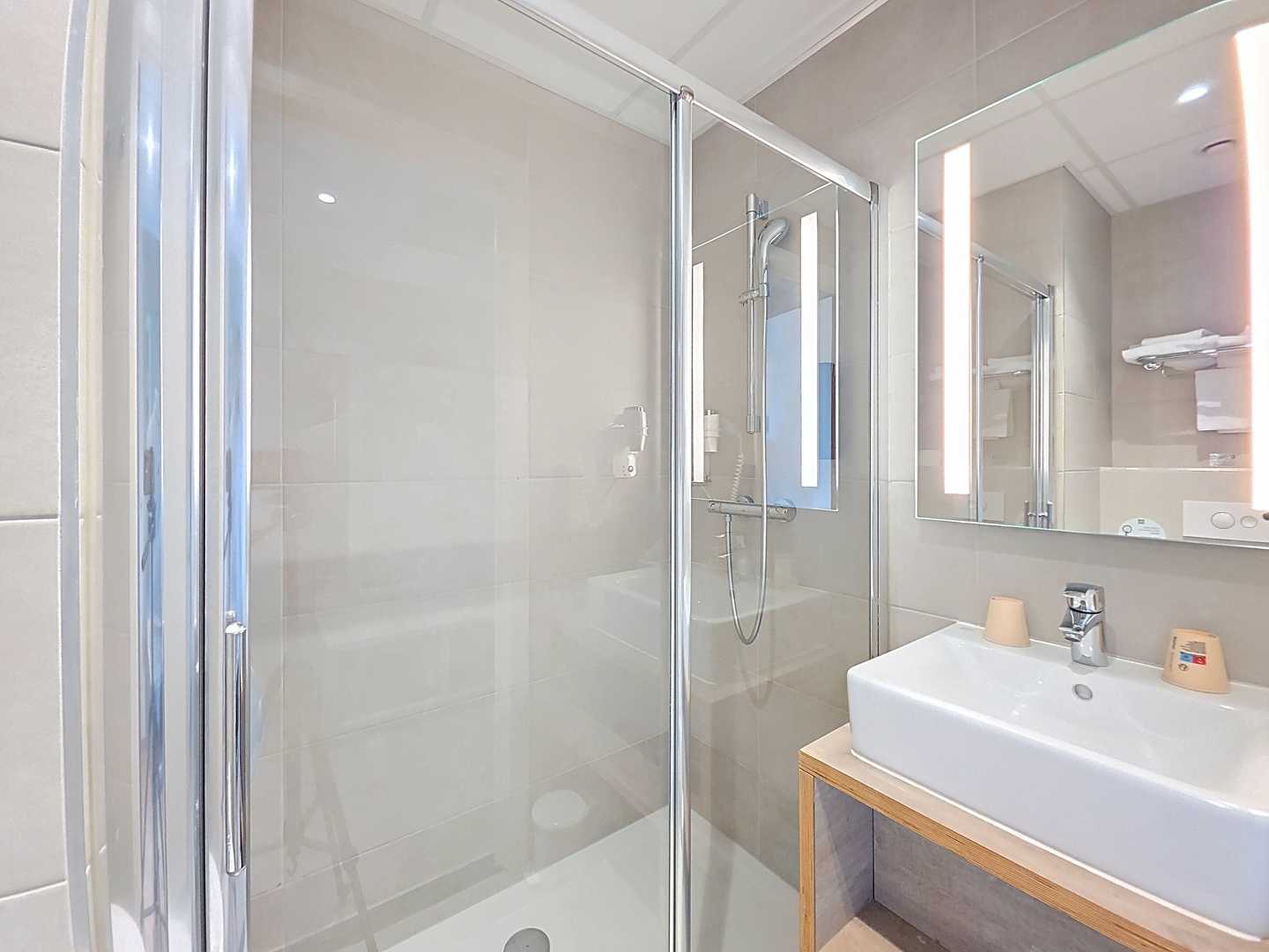 Investeren in een hotelkamer aan zee in Ibis Styles Nieuwpoort foto 3