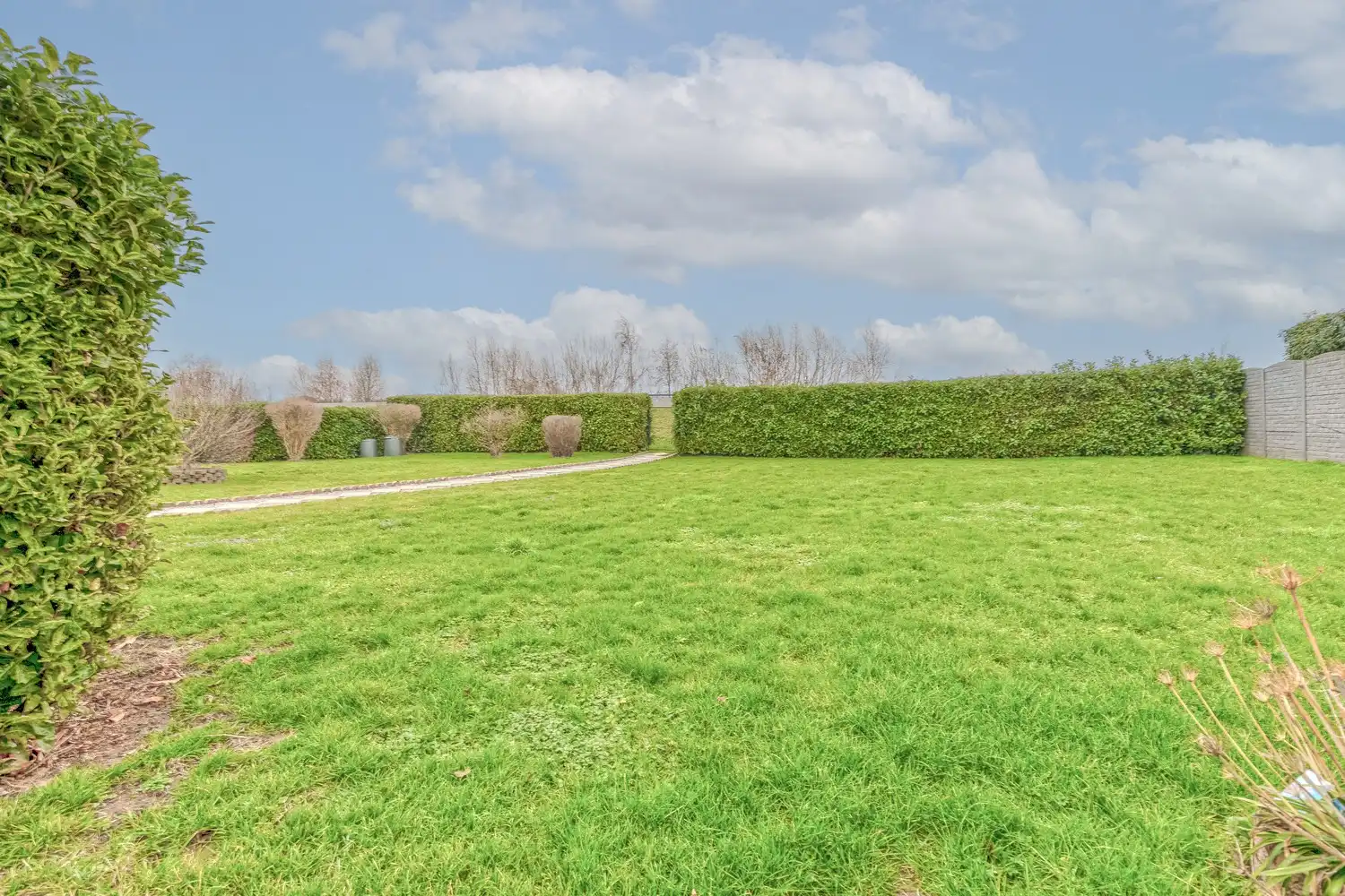 Gelijkvloers appartement met 3 slaapkamers, terras en garage in Uikhoven aan de Maas! foto 22