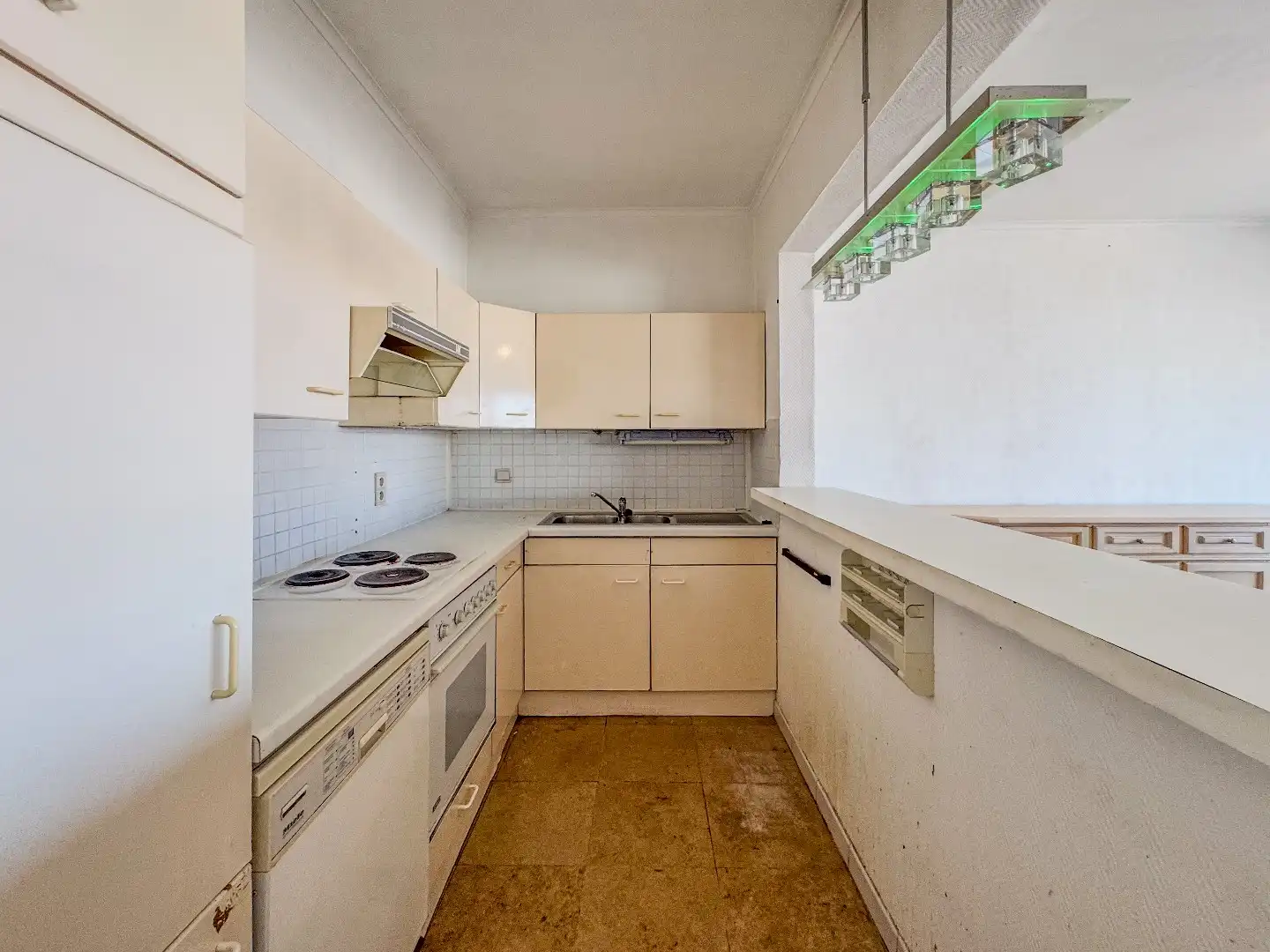 Zongericht appartement met zeezicht op de 8e verdieping. foto 8
