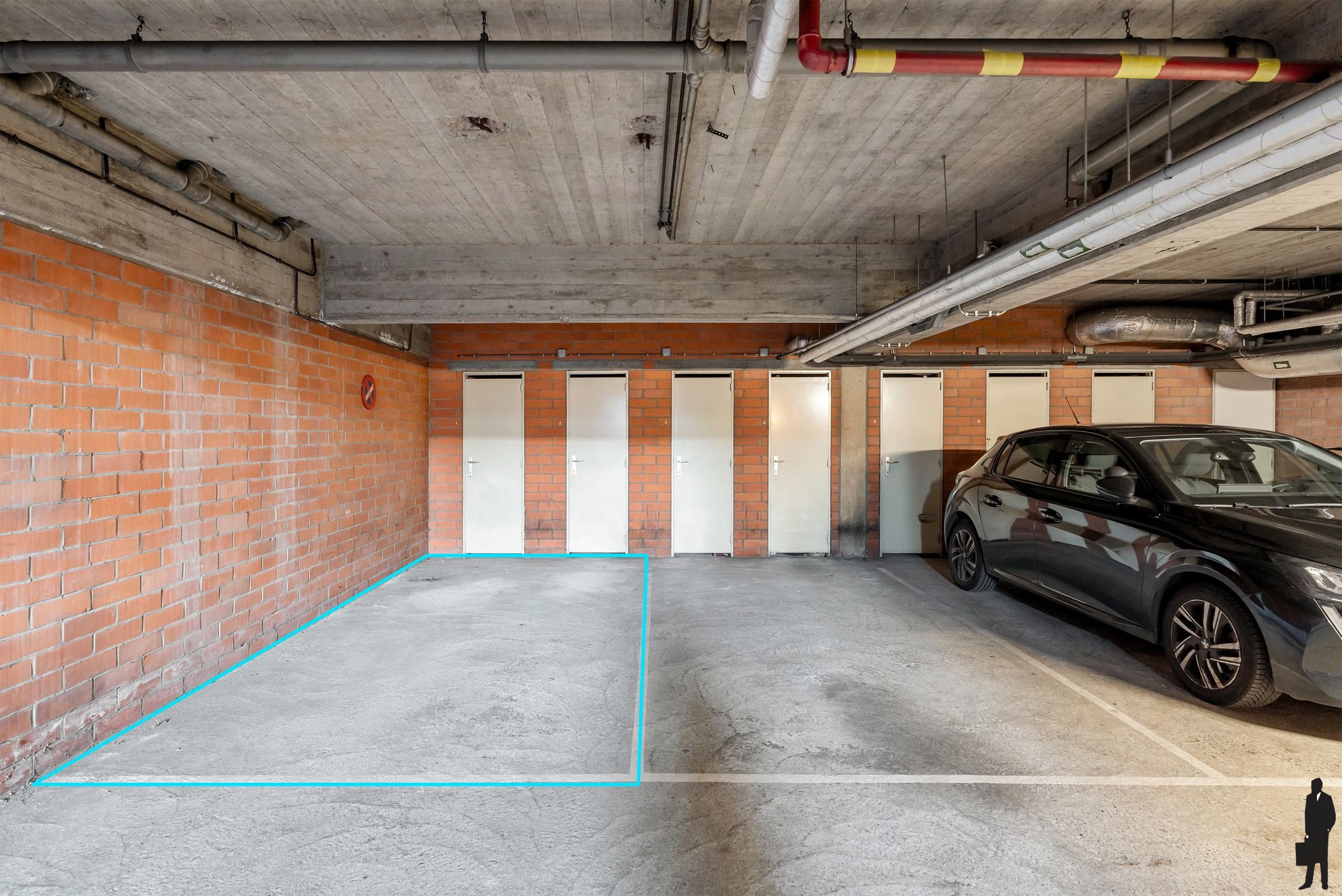 Exclusief appartement van 244m² op de Grote Markt foto 23