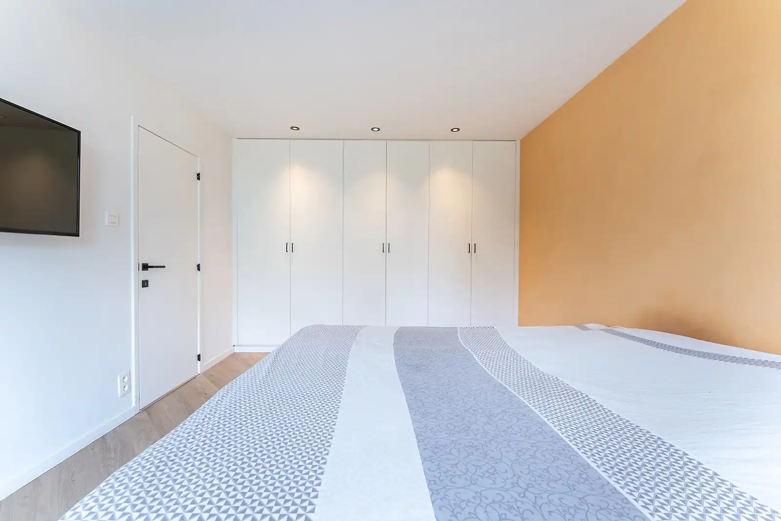 Vrijstaande woning op een ruim perceel (1850m²) te Zuienkerke foto 9