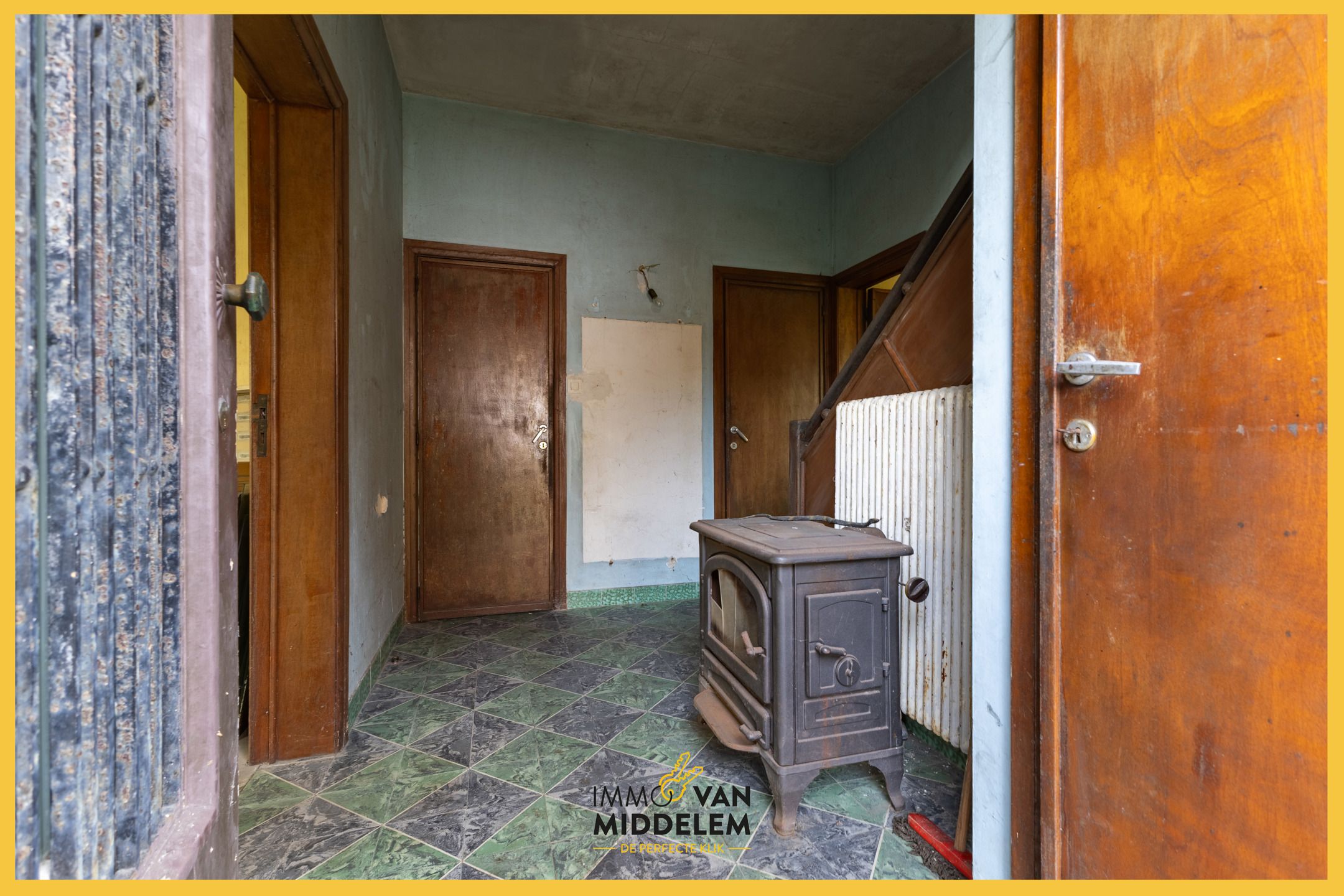 RUSTIG GELEGEN TE RENOVEREN WONING MET PRACHTIG UITZICHT foto 6