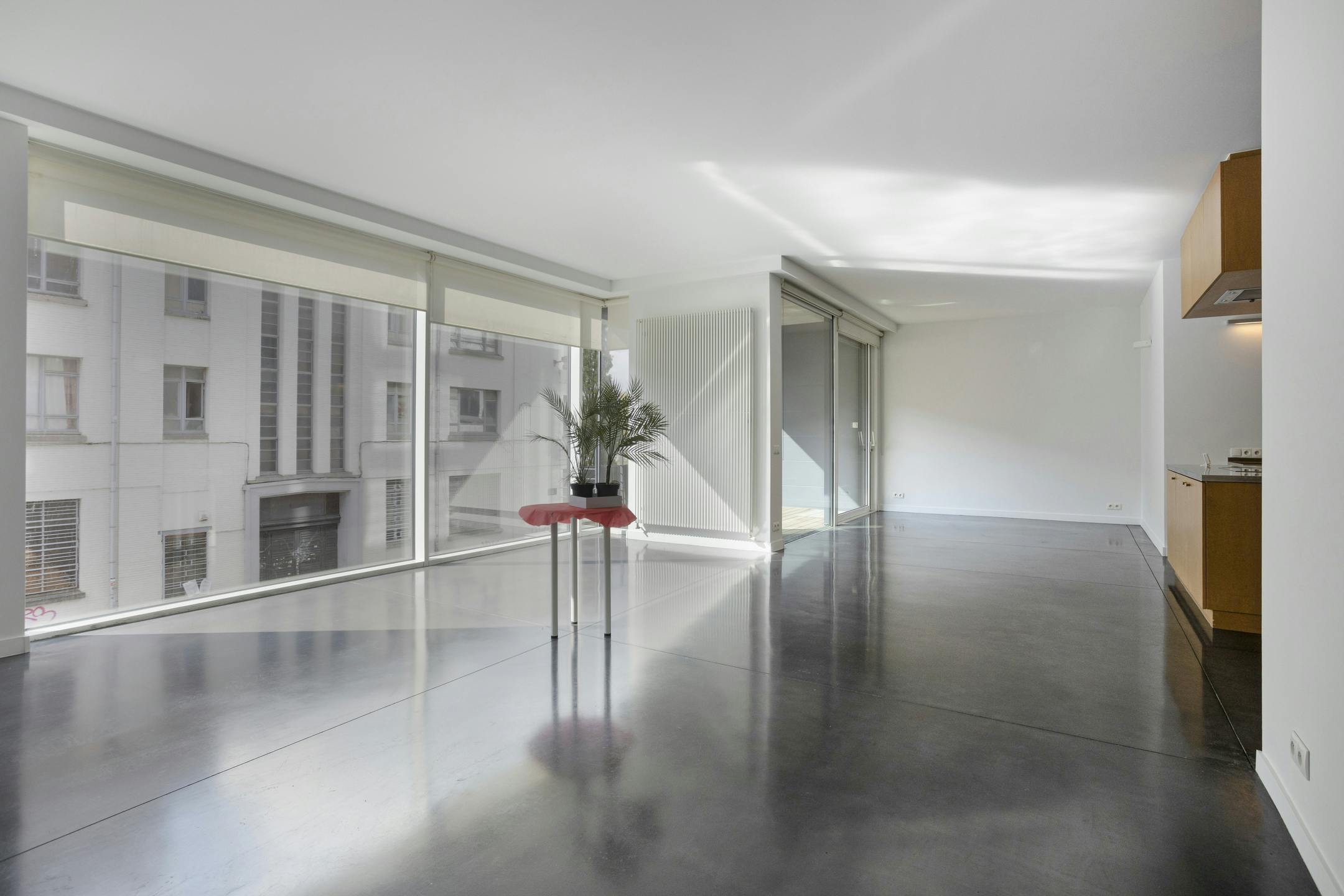 Lichtrijk appartement 'loftstijl' in hartje Brussel foto 6