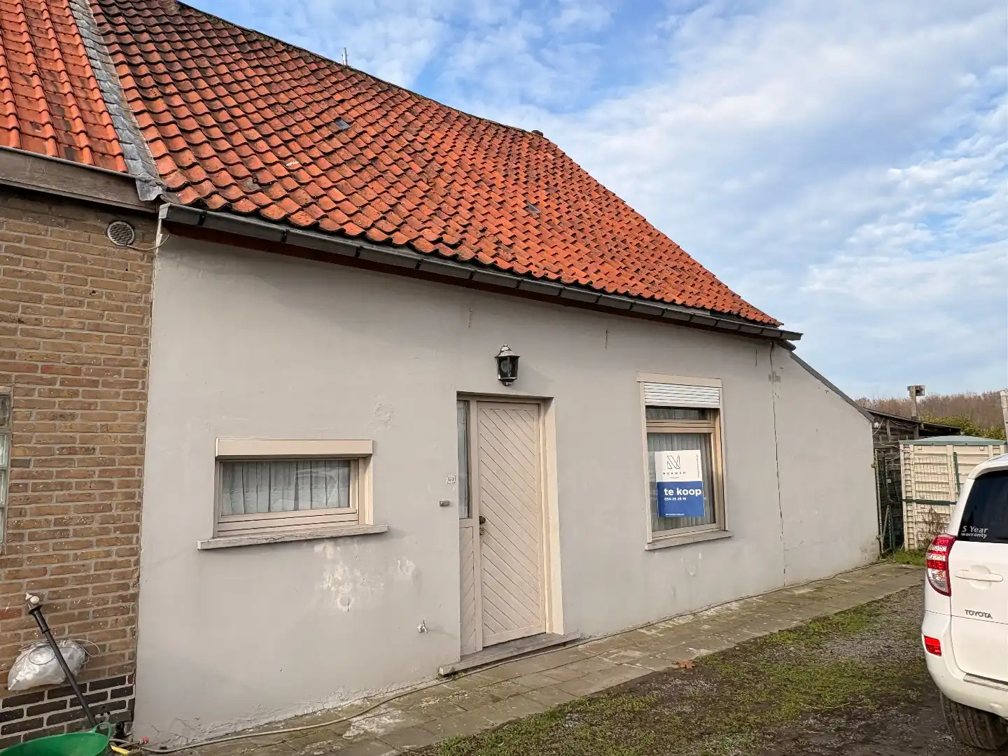 Te renoveren woning te koop aan De Gavers te Harelbeke! TOP ligging!  foto 3