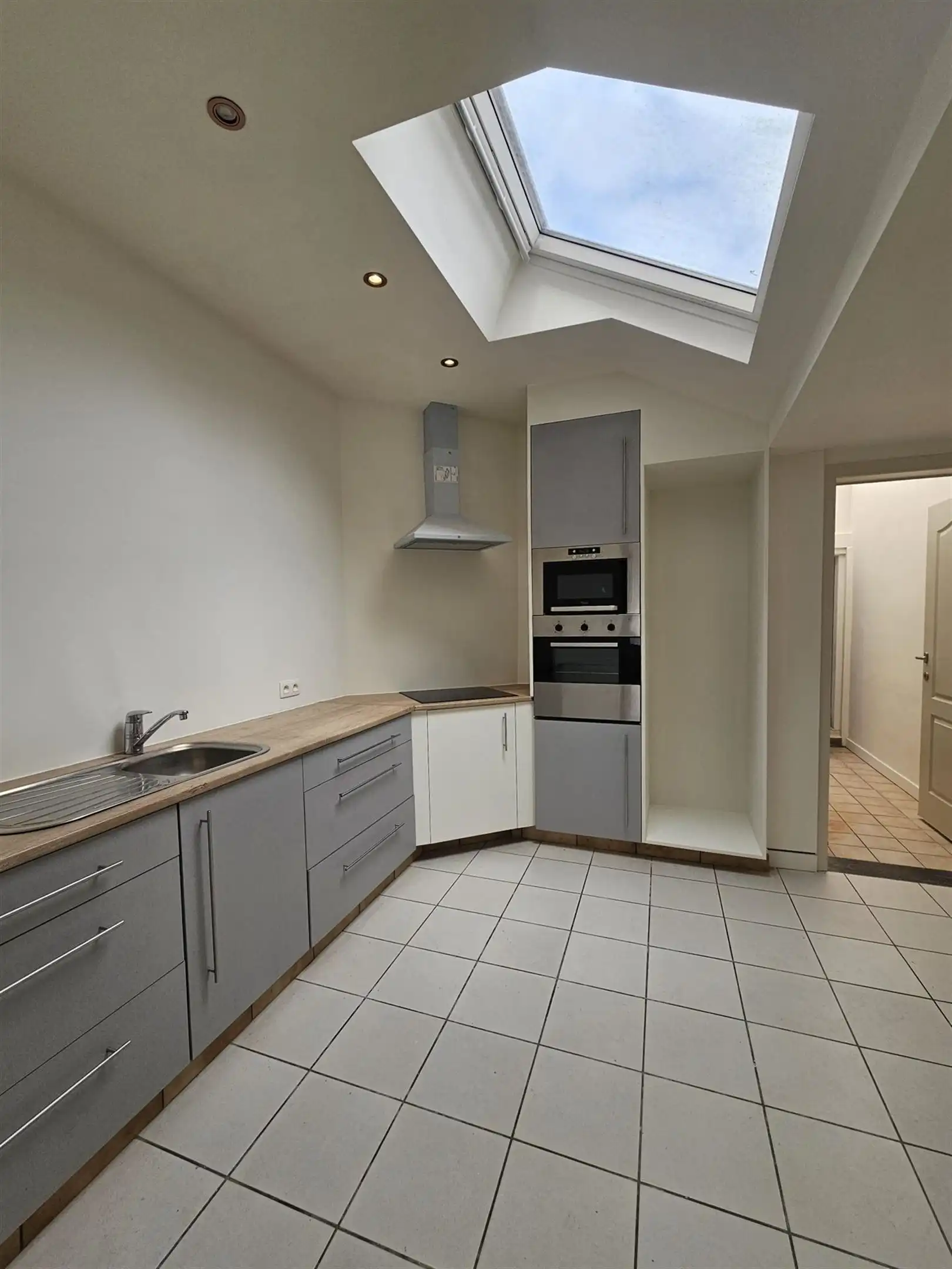 Instapklare rijwoning met 3 slpks en tuin. foto 5