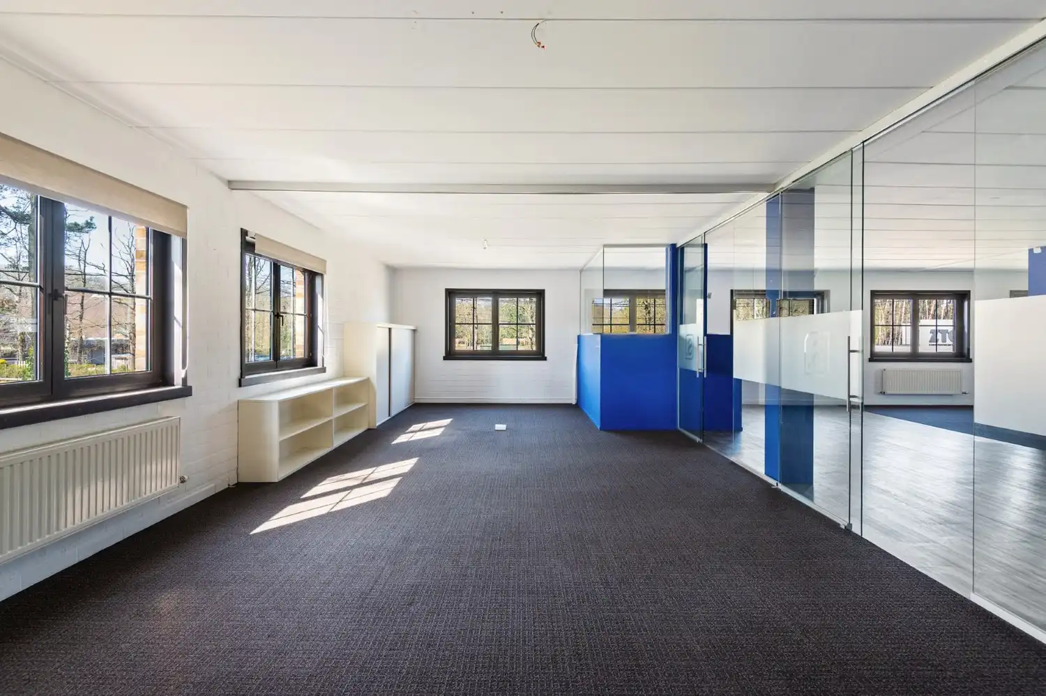 KANTOOR (489 m²) MET PARKING OP STRATEGISCHE LIGGING! foto 6