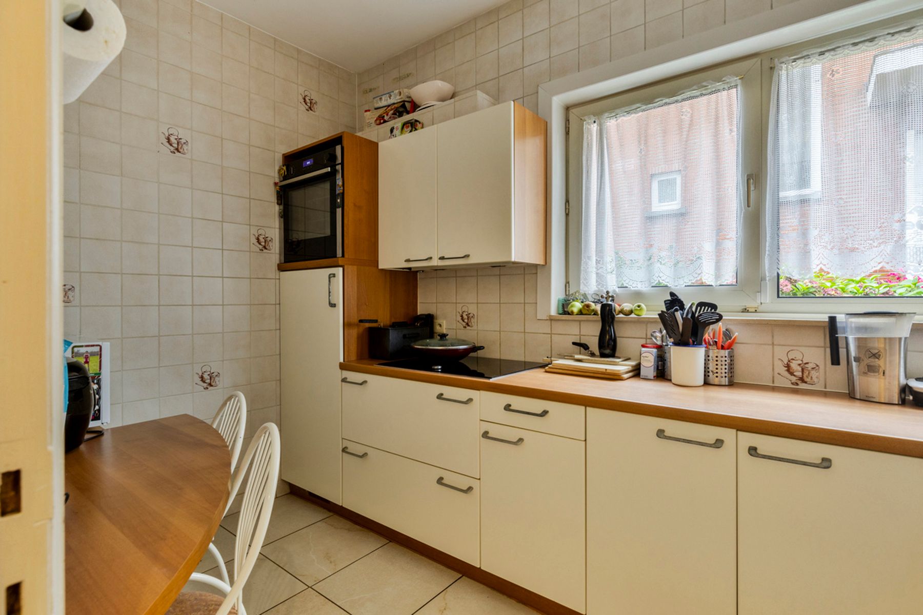 OPTIE Goed gelegen woning met vier slaapkamers foto 13