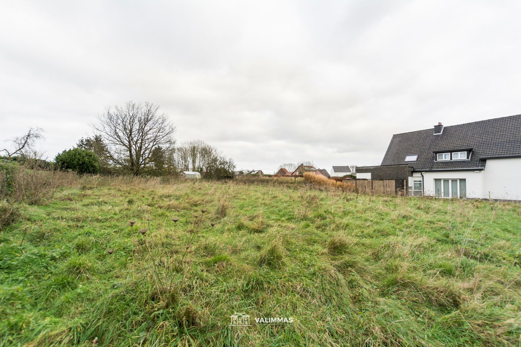 Landelijk gelegen bouwgrond voor een ruime driegevelwoning foto 4