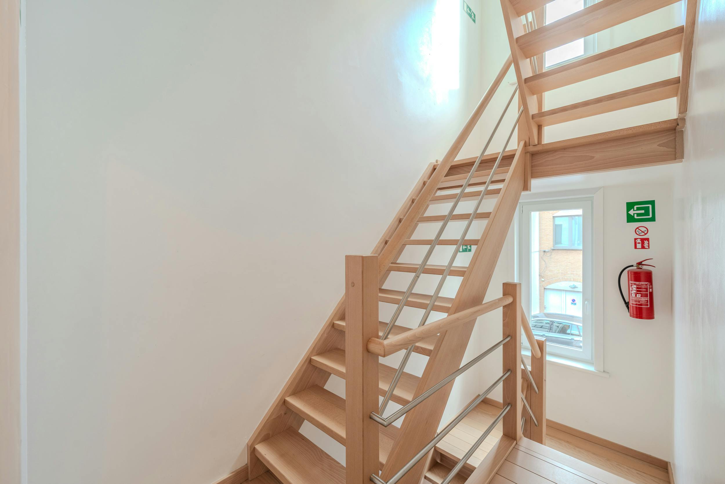 Opbrengsteigendom te koop met 3 vergunde entiteiten foto 25