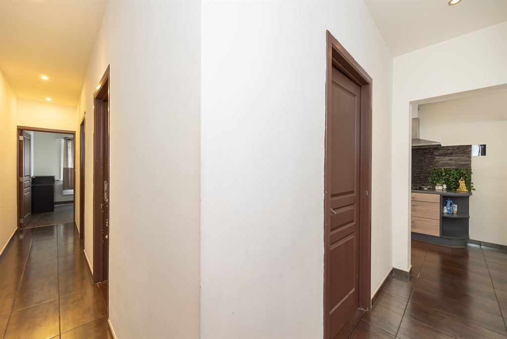 Gelijkvloers appartement met zonnige tuin foto 8