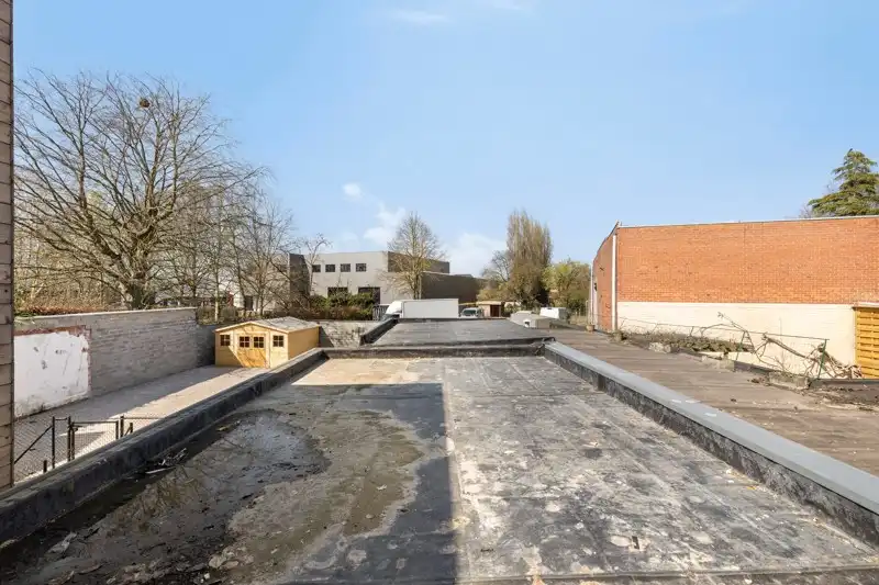 Volledig gerenoveerd, 1 slaapkamer appartement  met terras en parkeerplaats TE KOOP in Beveren-Leie! foto 20