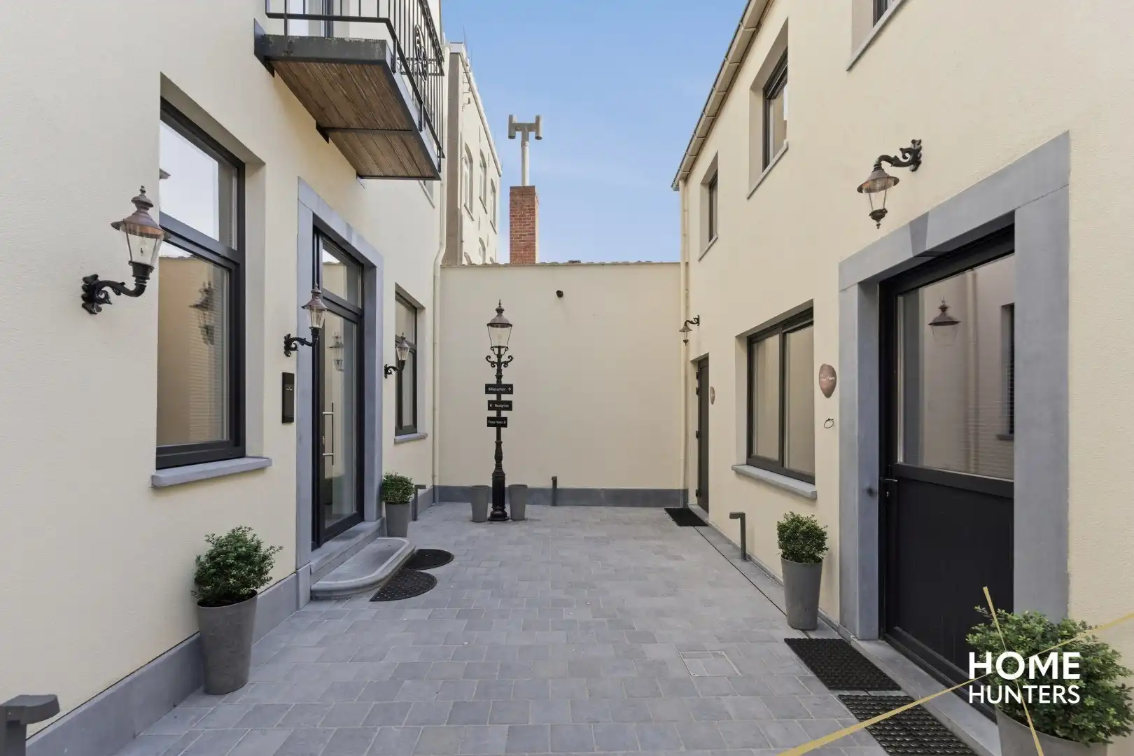 Topinvestering in vakantievastgoed – 6 volledig uitgeruste vakantie-appartementen in historisch centrum Ieper foto 4