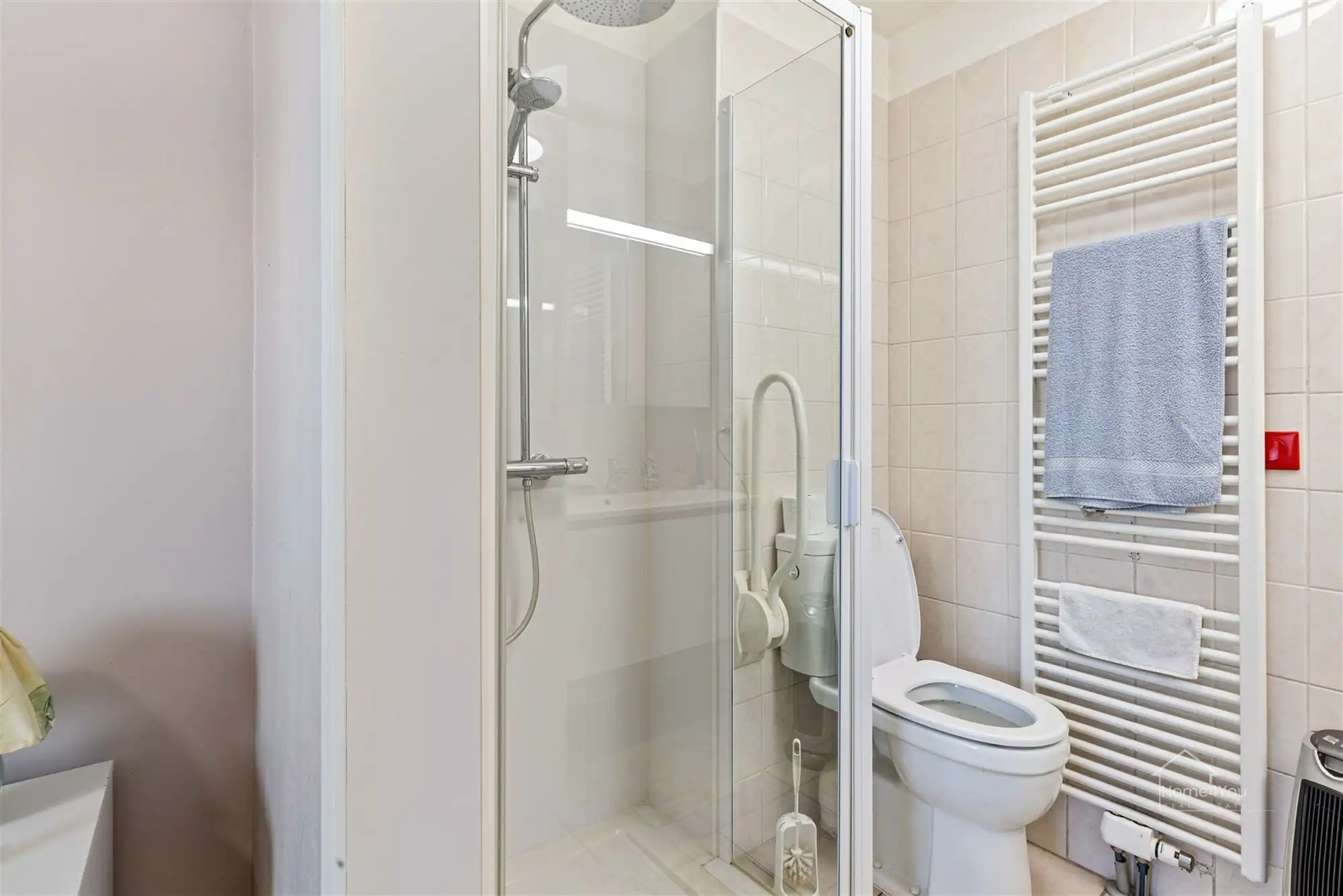 Instapklaar appartement met 1 slaapkamer op de Kustbaan te Sint-Idesbald! foto 12