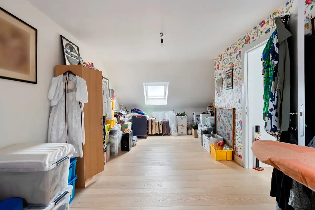 Rustig gelegen instapklare B-label gezinswoning met 5 slaapkamers, garage en zonnige tuin foto 19