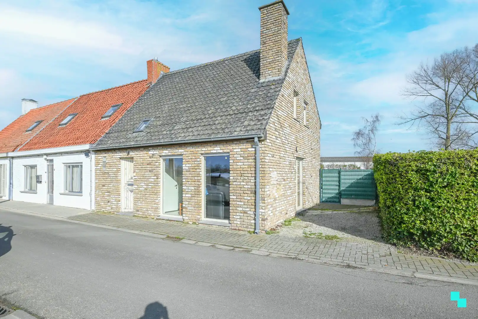 Halfopen bebouwing in rustige omgeving te Wielsbeke foto 2