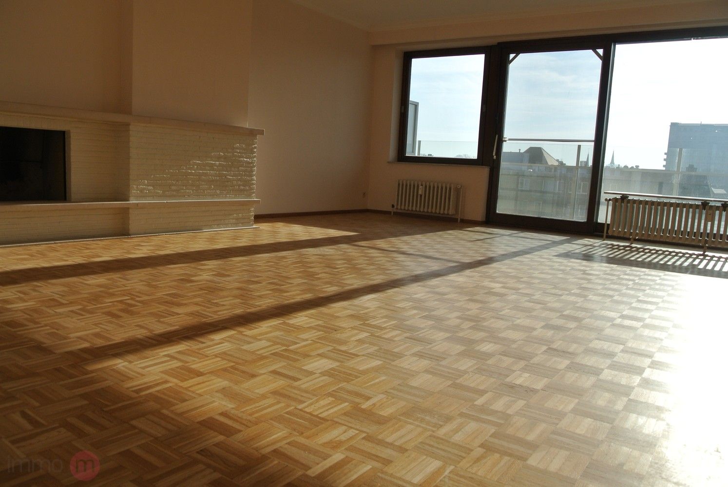 Centraal maar rustig gelegen appartement met drie slaapkamers foto 7