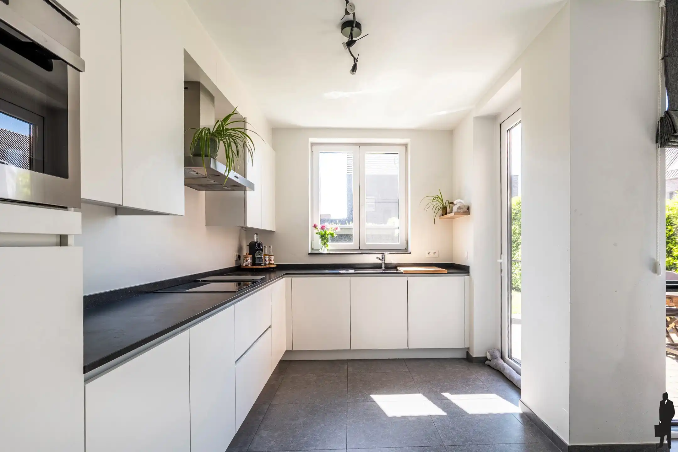 Recente, instapklare woning met 4 slpk. gelegen op rustige locatie te Meer. foto 11