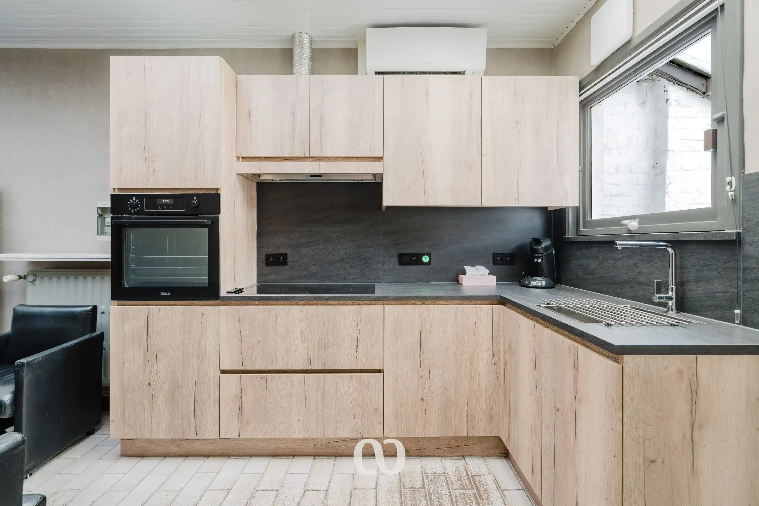 Ruim herenhuis met 8 slaapkamers en tuin in het centrum van Oudenaarde foto 8