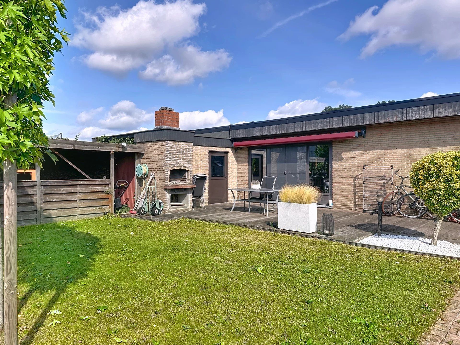 Gelijkvloerse woning op ruim perceel (8 are) in landelijke omgeving. foto 28