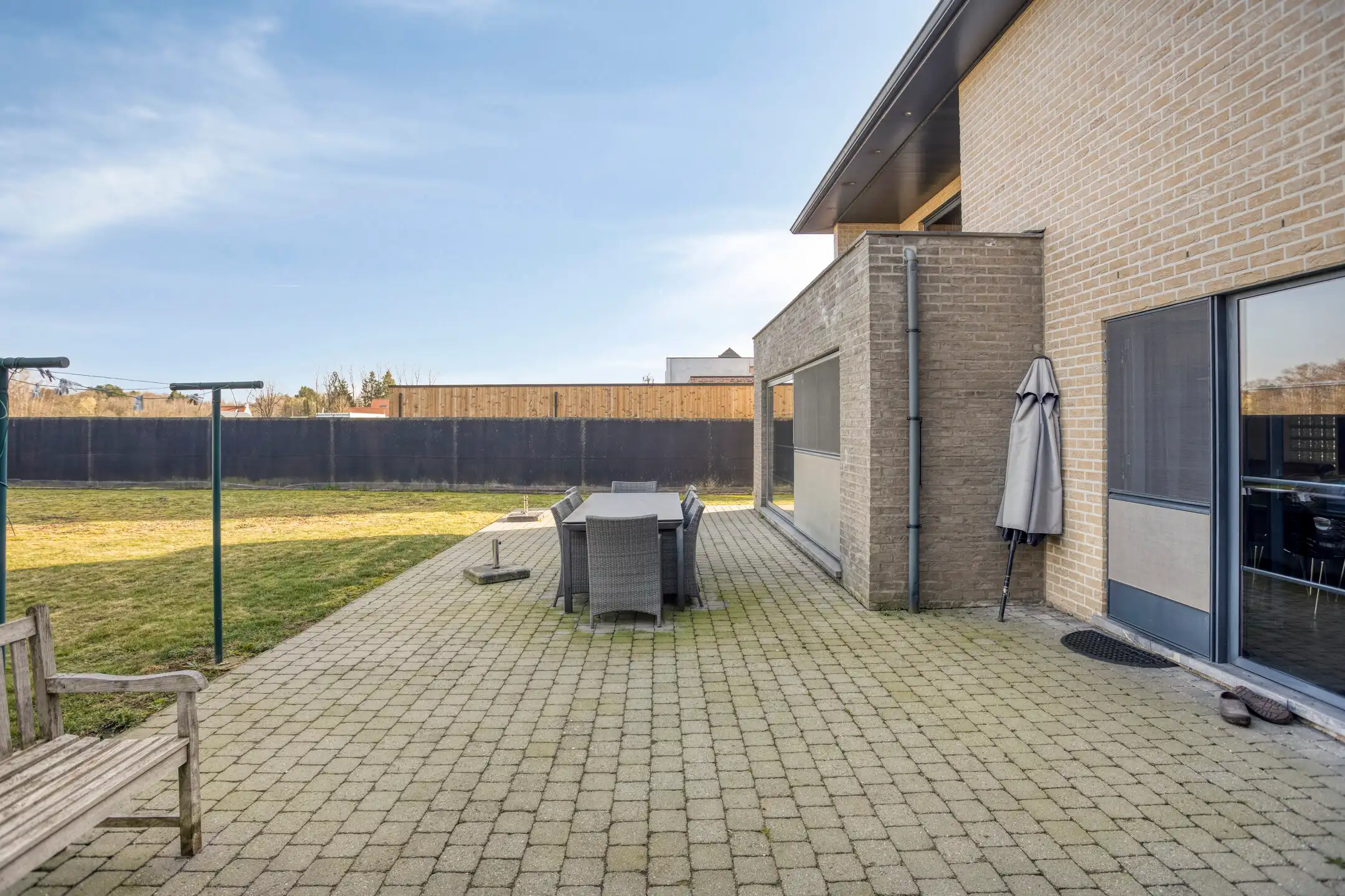 Recente vrijstaande woning op perceel van 10a foto 26