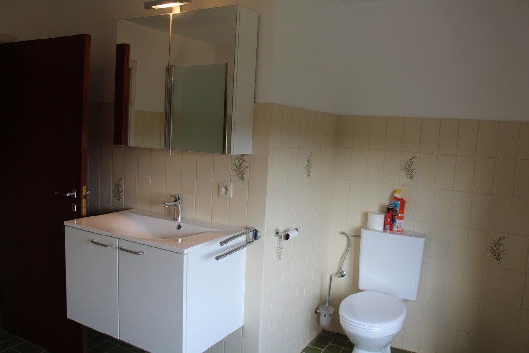 Woning 3 slpk + bureau met mooie tuin en garage foto 12