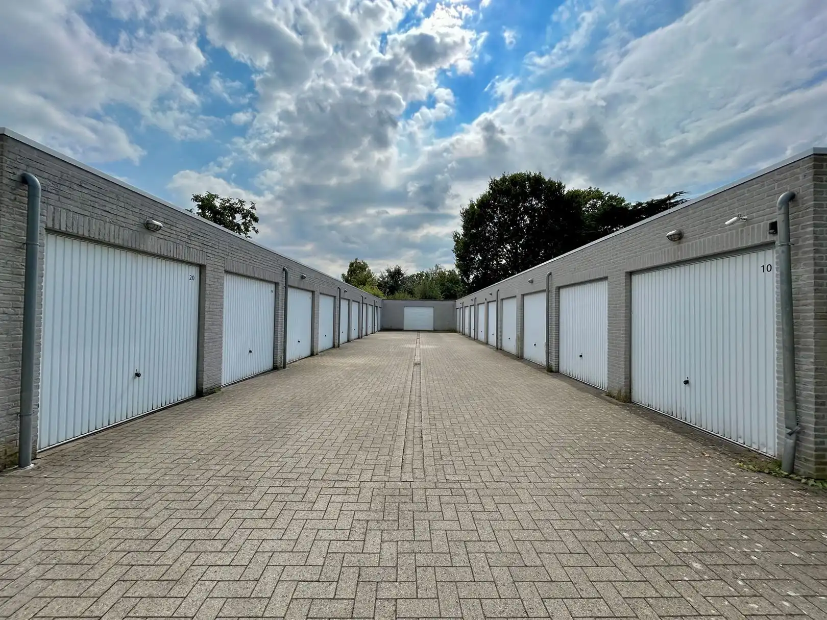 Garage te koop Karel Seclefstraat 25 - 2180 Ekeren