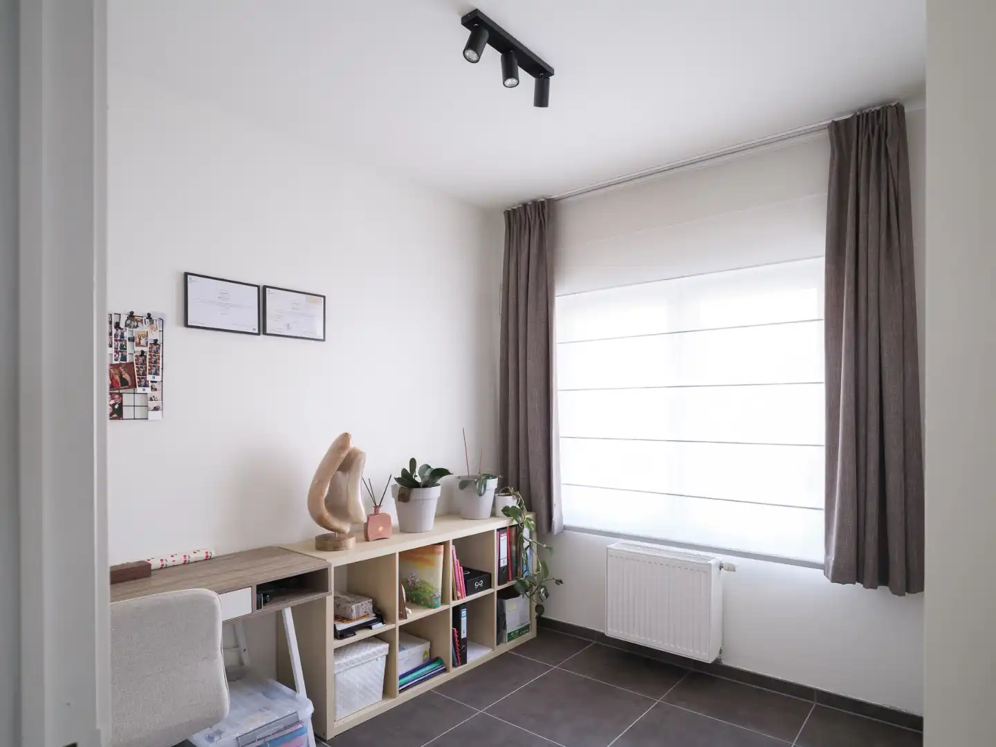 Gelijkvloers 3 slaapkamer appartement met leuk terras foto 5