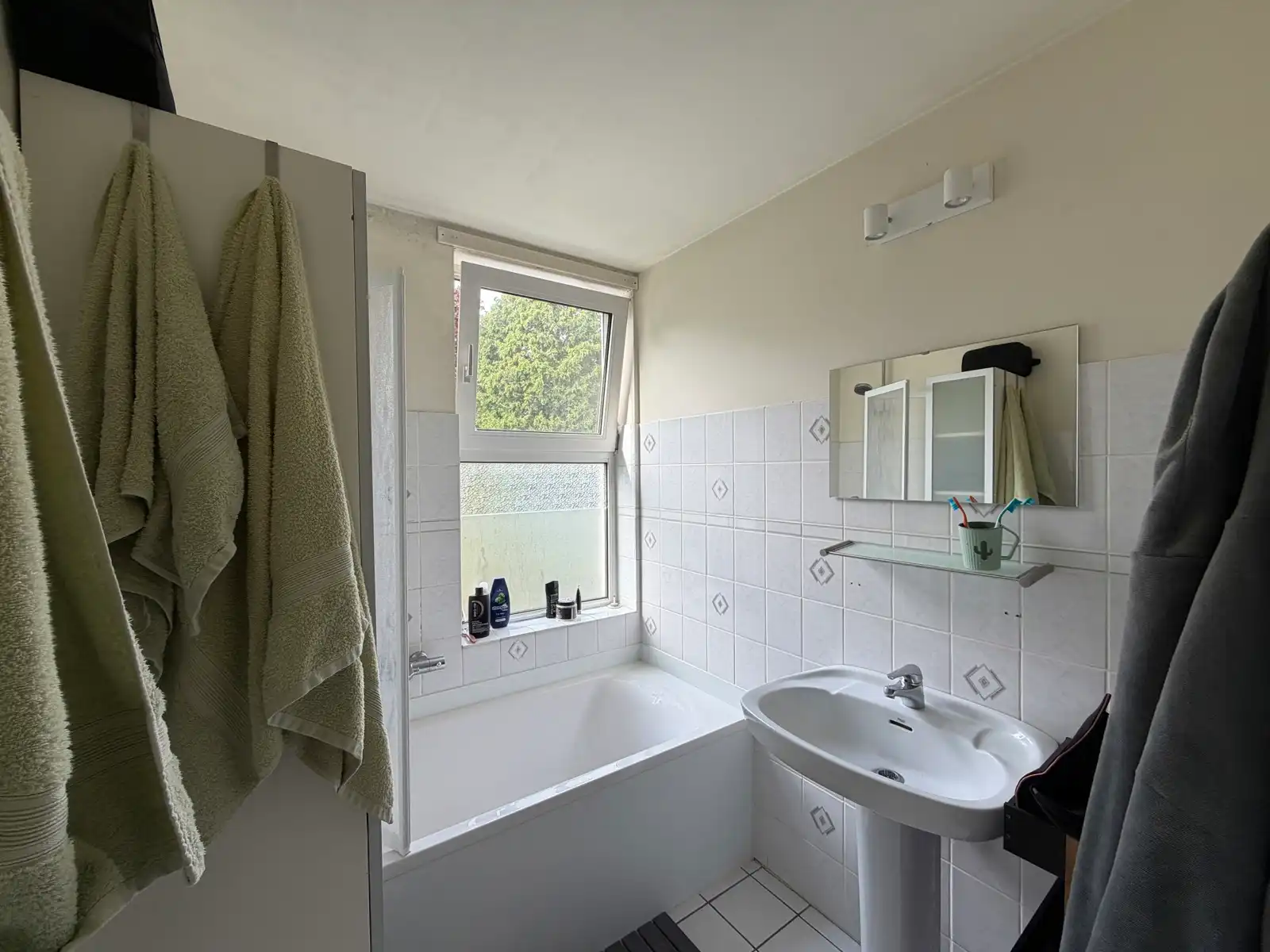 Twee slaapkamer appartement in Peer foto 8