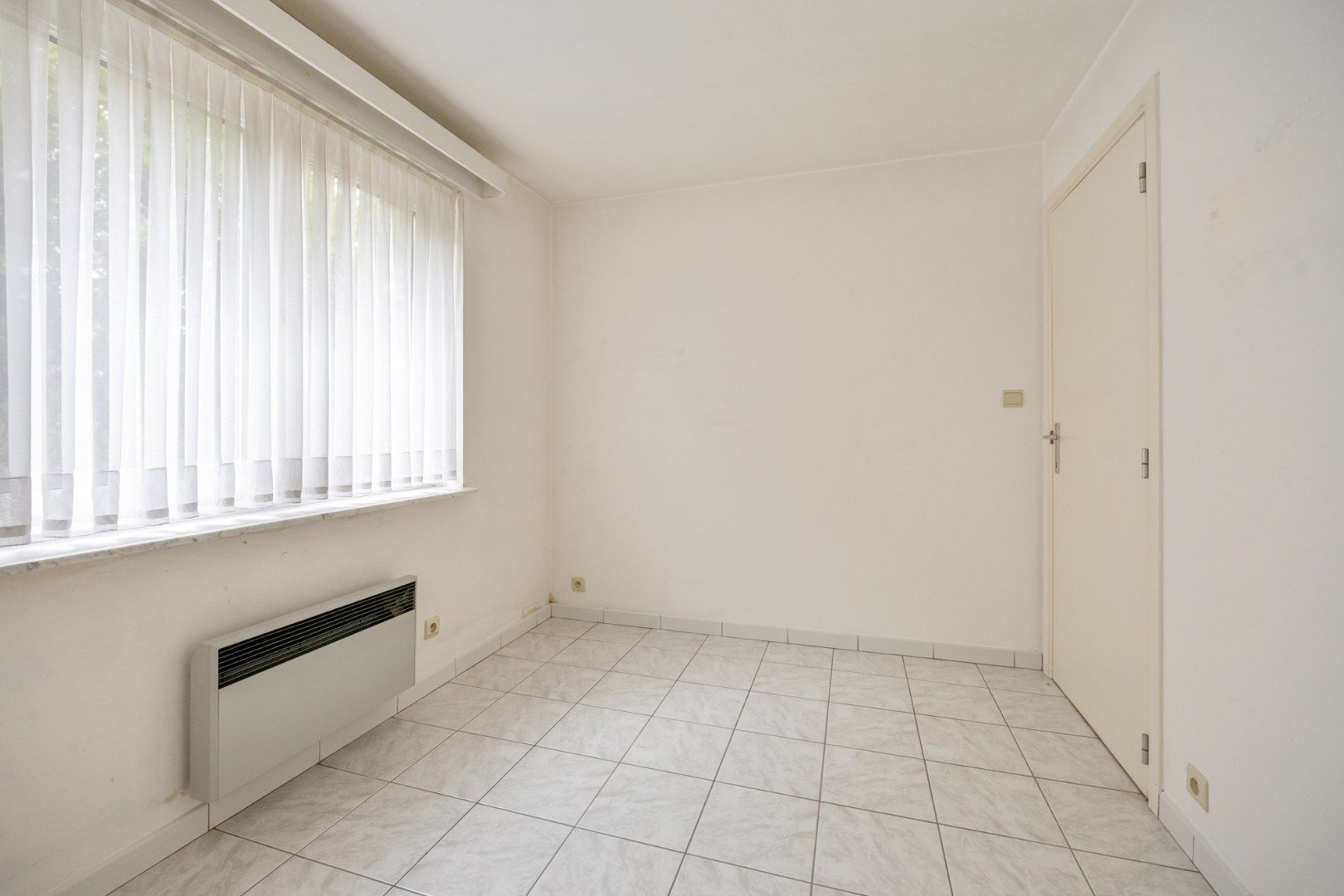 Praktisch GELIJKVLOERS appartement te Lummen INCLUSIEF GARAGE foto 7