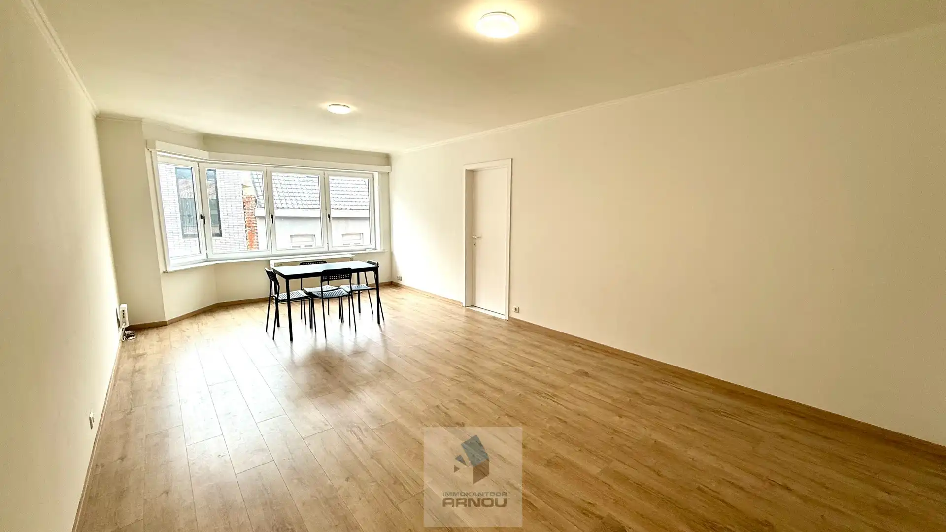 Ruim appartement met 2 slaapkamers en met garage op rustige ligging foto 4