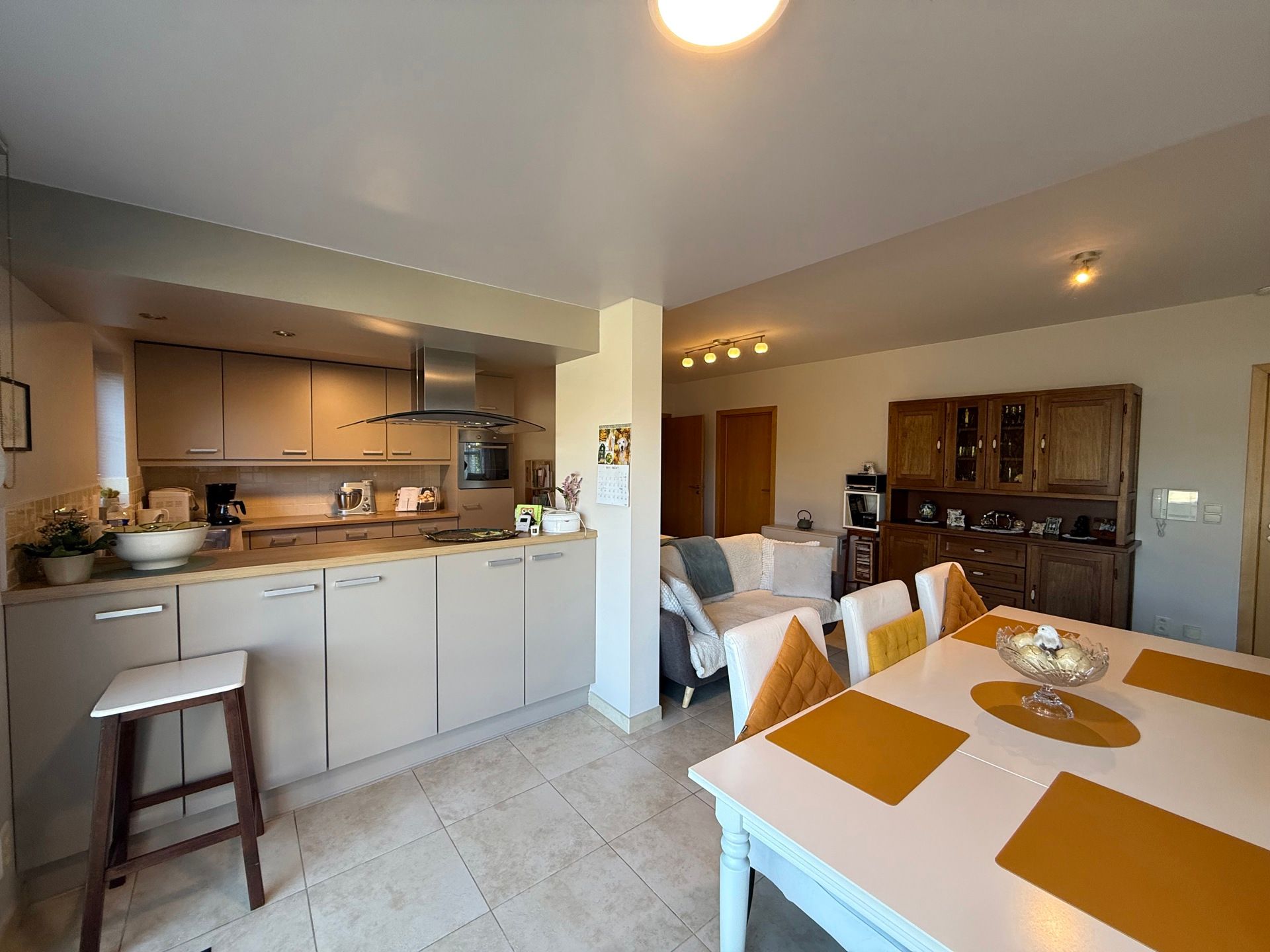 SERSKAMP - Recent gelijkvloers appartement met ruim terras. foto {{pictureIndex}}