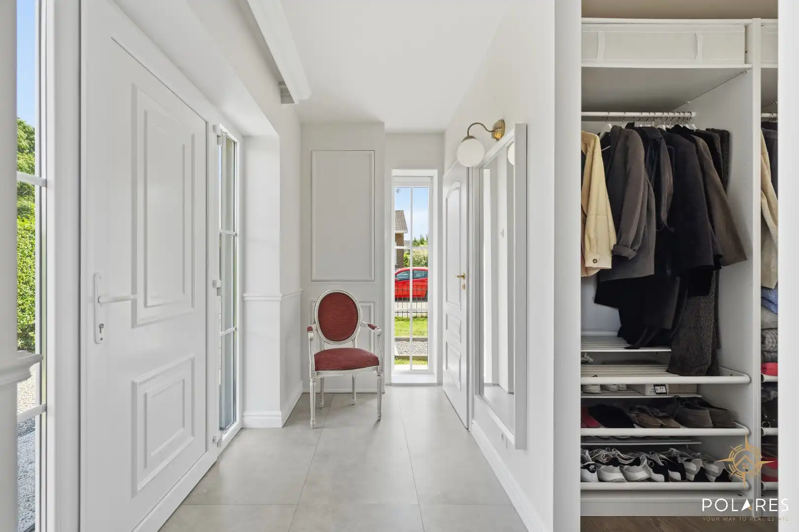 Volledig gerenoveerde moderne bungalow met zwembad – 100% instapklaar! foto 5