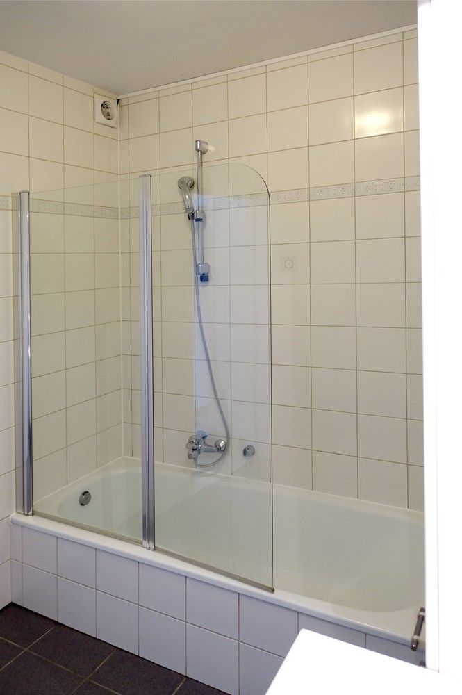 Verzorgd appartement met twee slaapkamers en terras te Wijnegem! foto 11