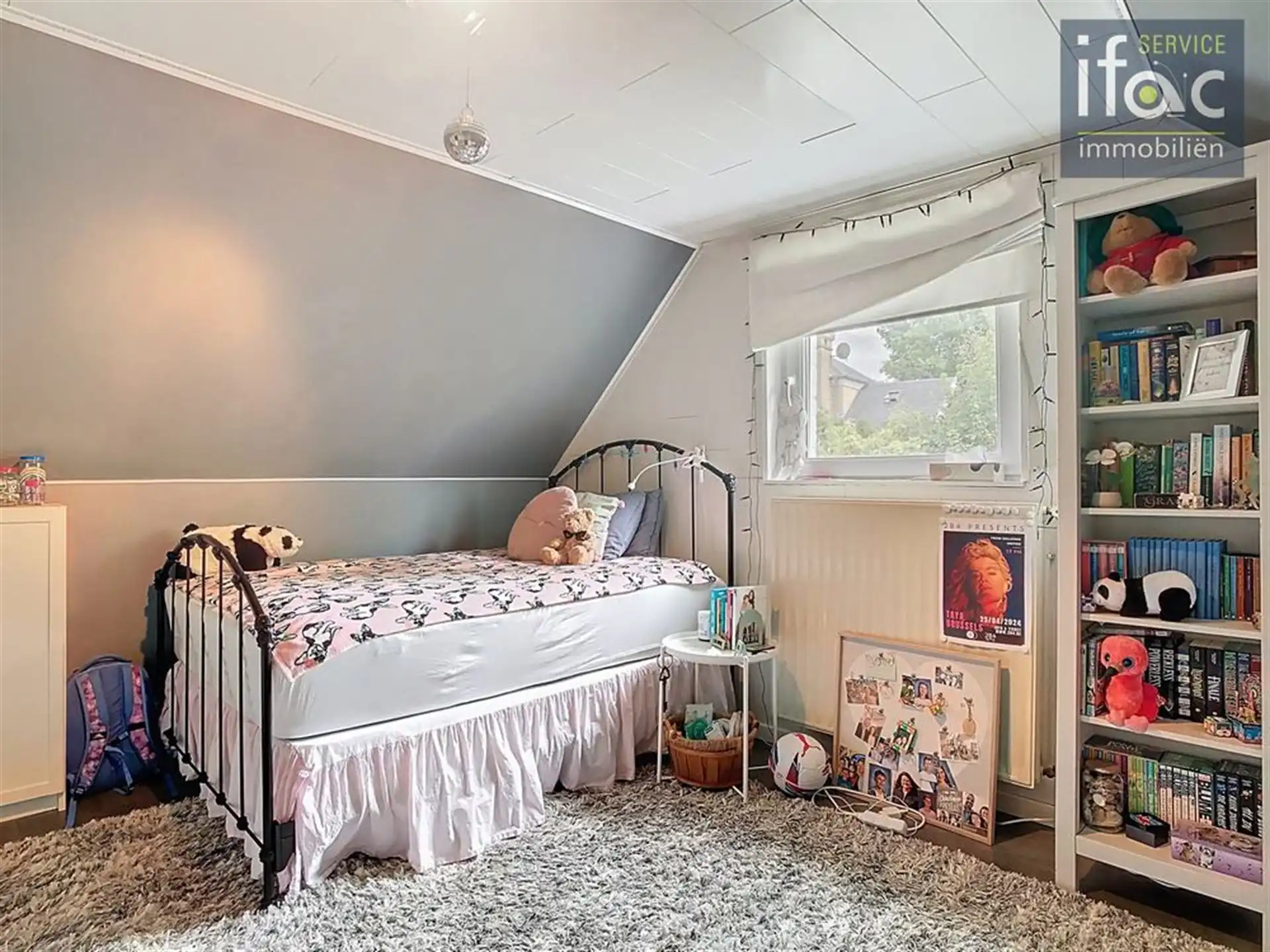 Prachtige villa op toplocatie, 6 slaapkamers en 2 badkamers foto 20