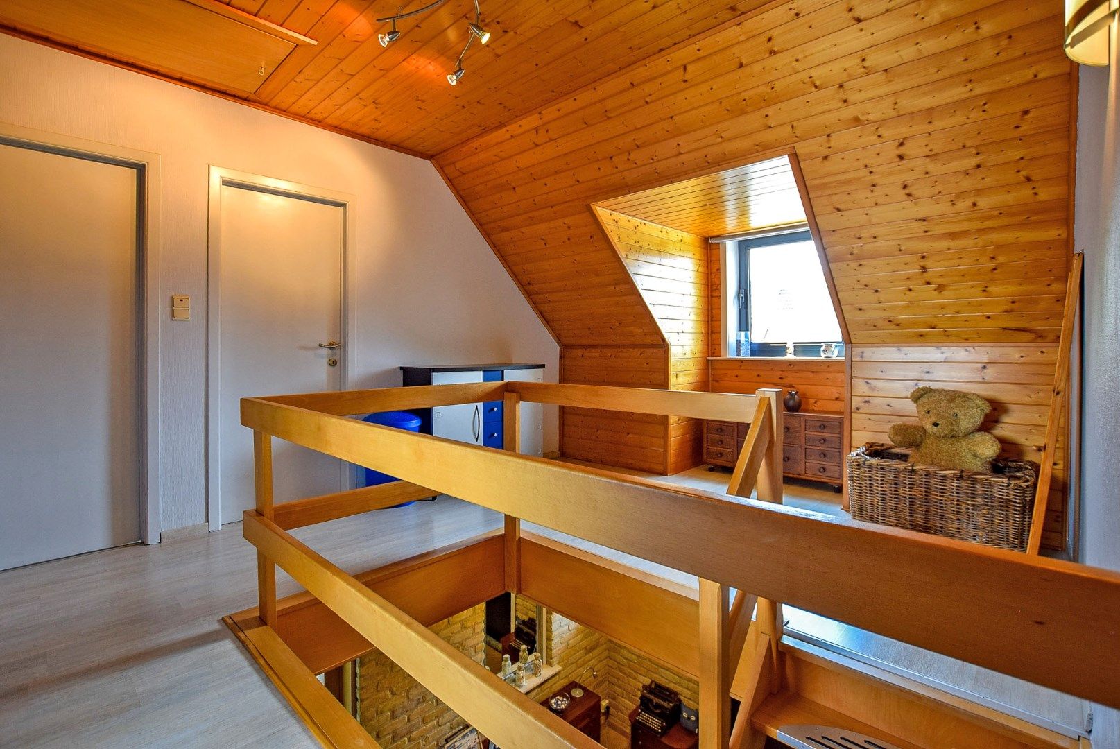 Uiterst goed onderhouden villa op 720m², gelegen in doodlopende straat te Veurne.  foto 11