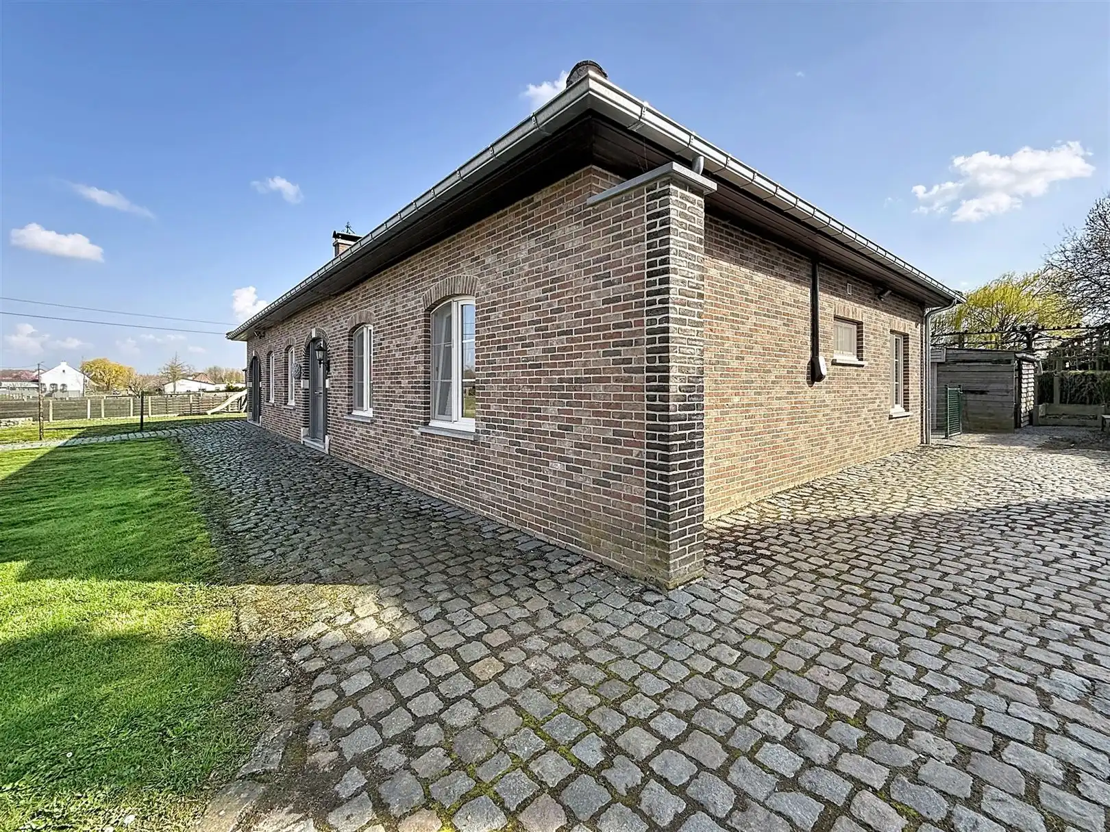 Ruime open bebouwing, 4 slpks, bureau, 14a 01ca foto 35