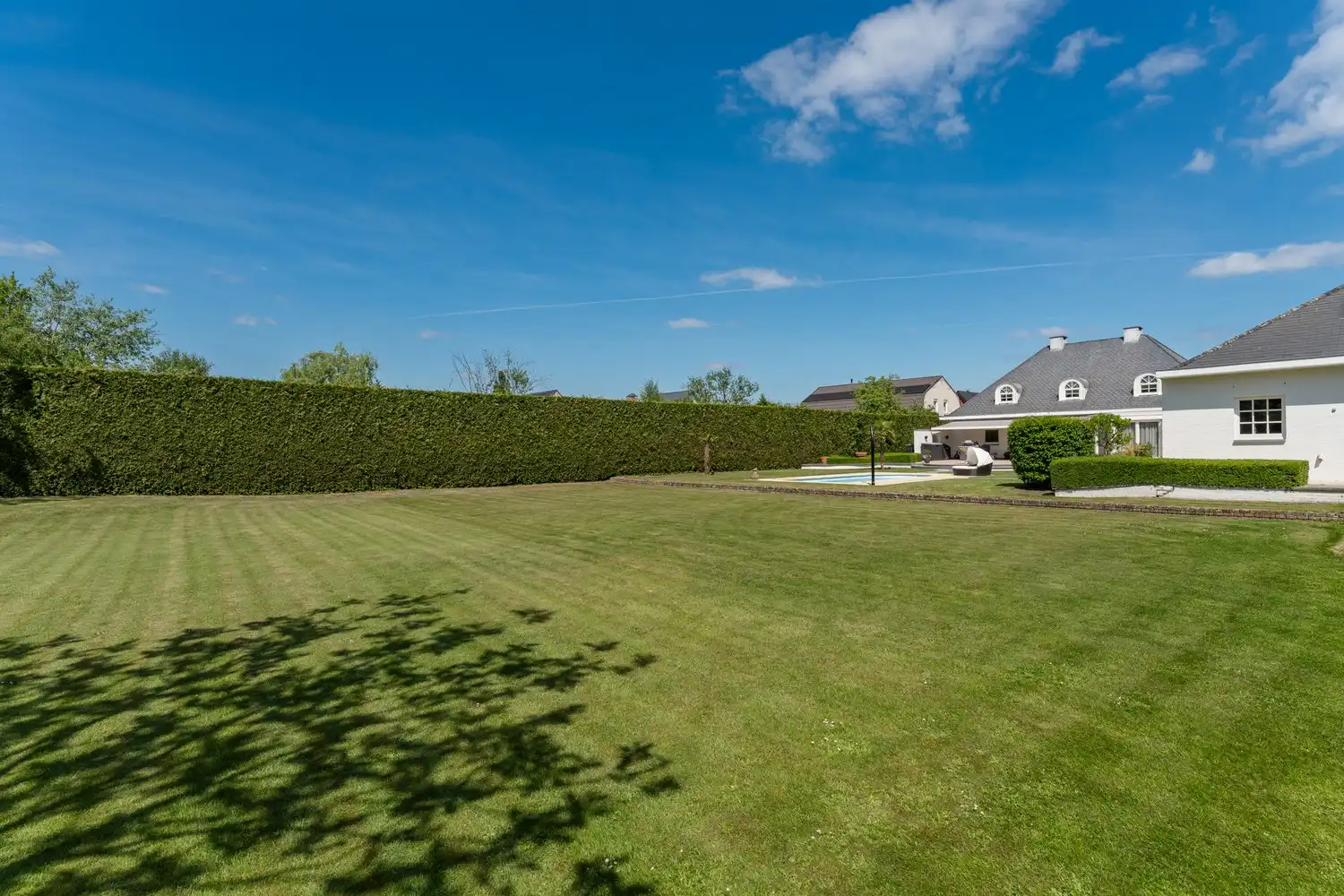 Prachtige ruime villa op een royaal perceel foto 38