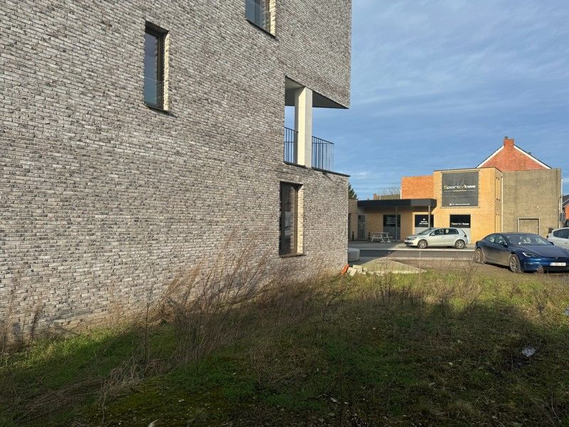 Gelijkvloers appartement met 2 slaapkamers  en een mooi terras. foto 6