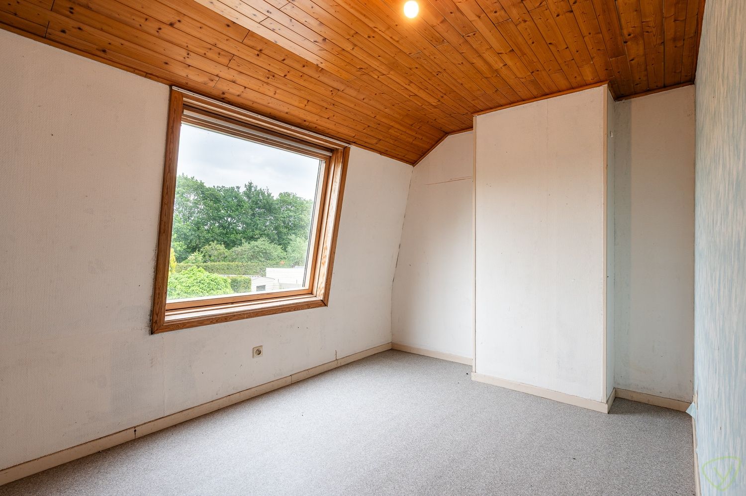 Te renoveren starterswoning met een verrassende tuin op een boogscheut van het centrum foto 14