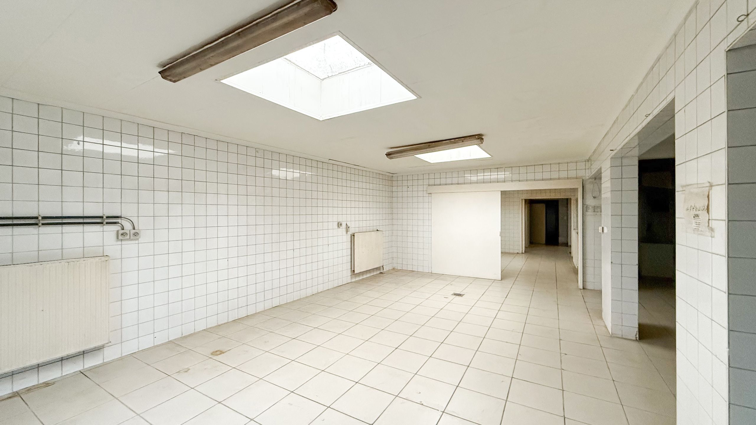 Handelspand met ingerichte bakkerij & appartement Wellen foto 17