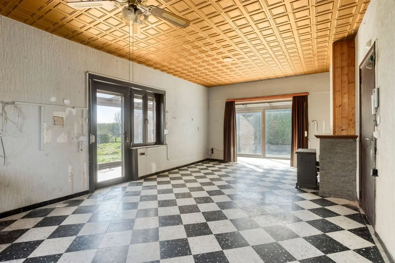 Alleenstaande woning met omringde tuin foto 4