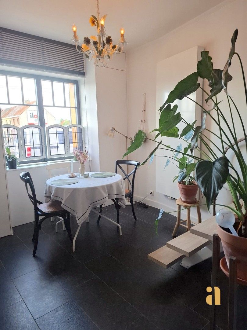 Charmante woning met een groene oase als tuin foto 10