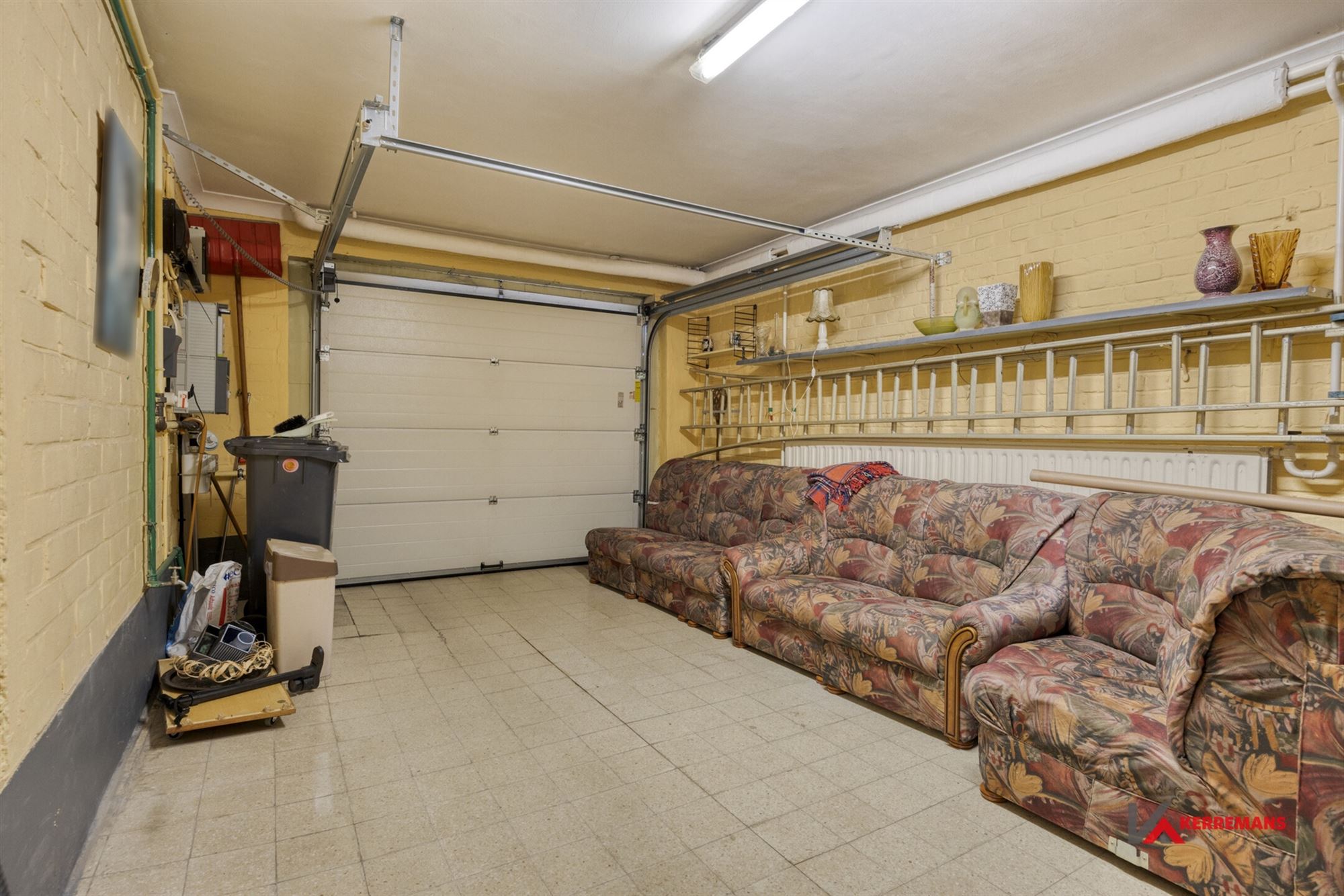 Ruime Woning met 3 slaapkamers, tuin en garage. foto 15