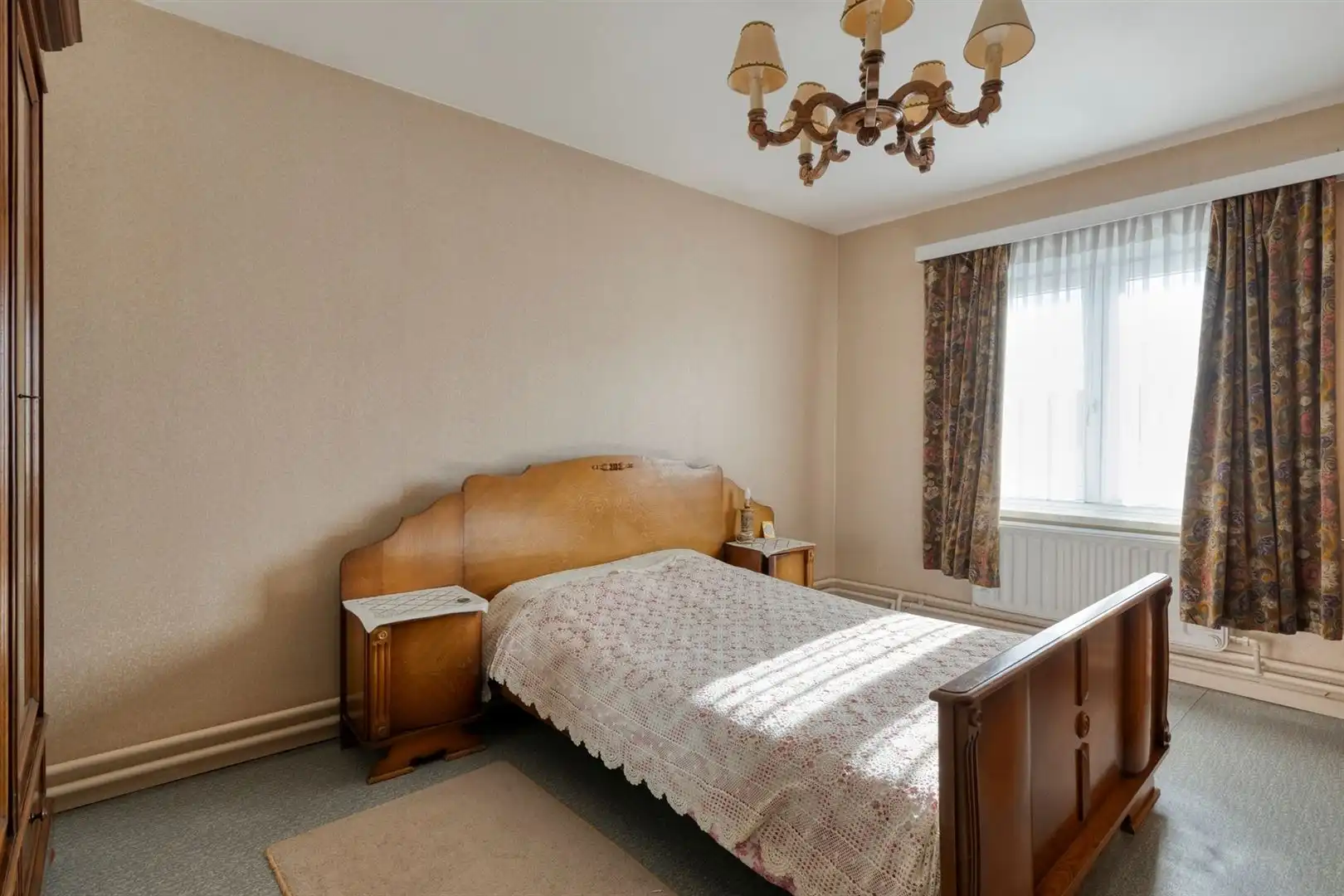 Rustig gelegen open bebouwing met grote garage en 3 slaapkamers op een perceel van 500 m². foto 11